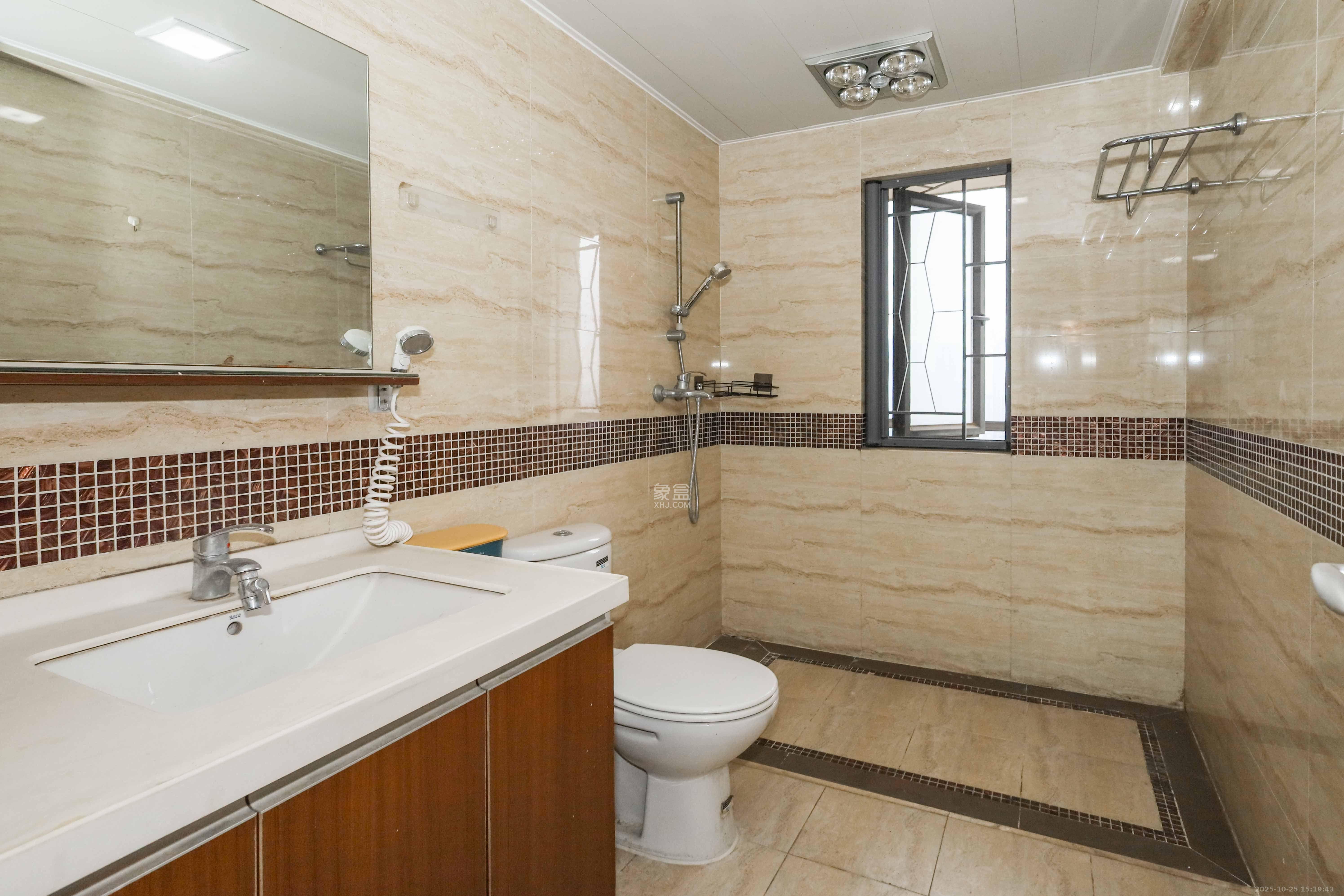 万科城市花园 3室2厅1卫 2200.0元/月 万科城市花园 3室2厅1卫 2200.0元/月室内图