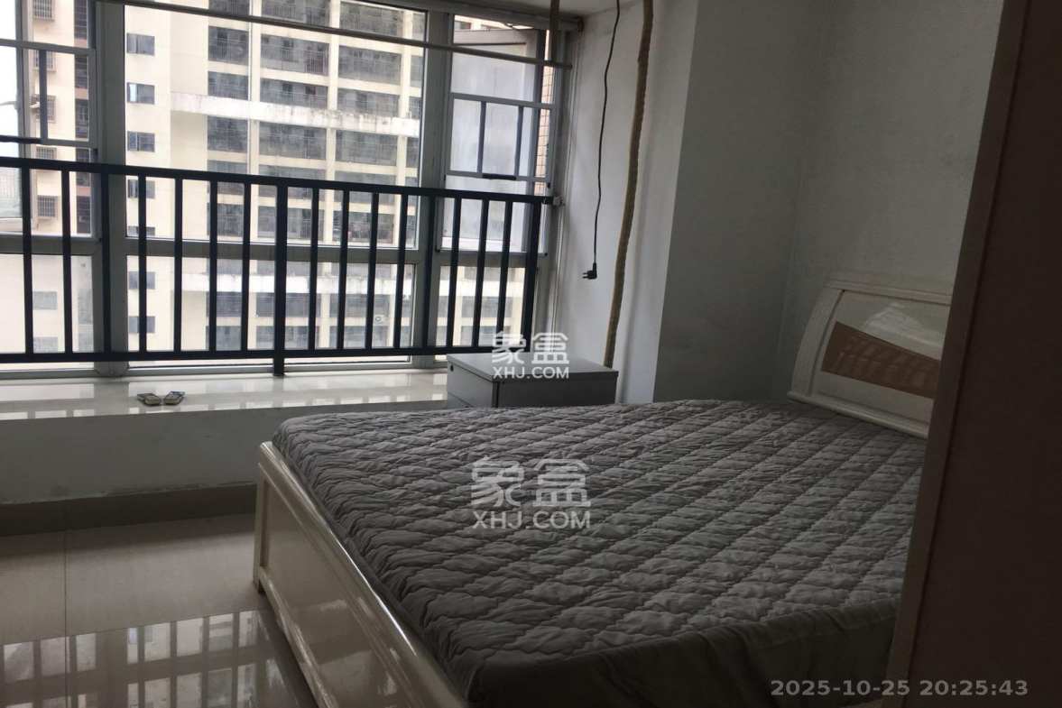 新长海广场 2室2厅1卫 1800.0元/月 新长海广场 2室2厅1卫 1800.0元/月室内图