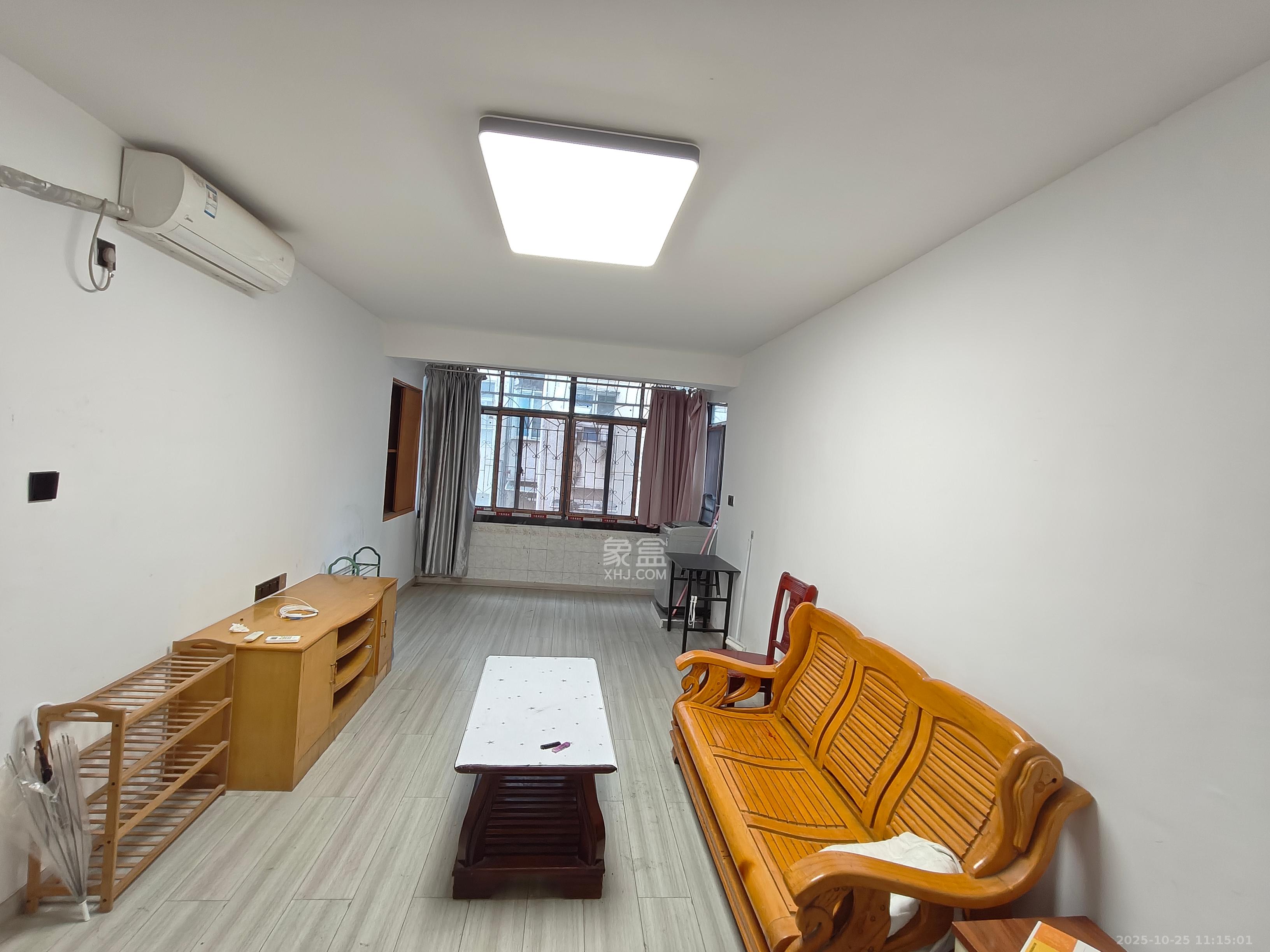 乔庄社区  3室1厅1卫    2200.0元/月 乔庄社区  3室1厅1卫    2200.0元/月室内图