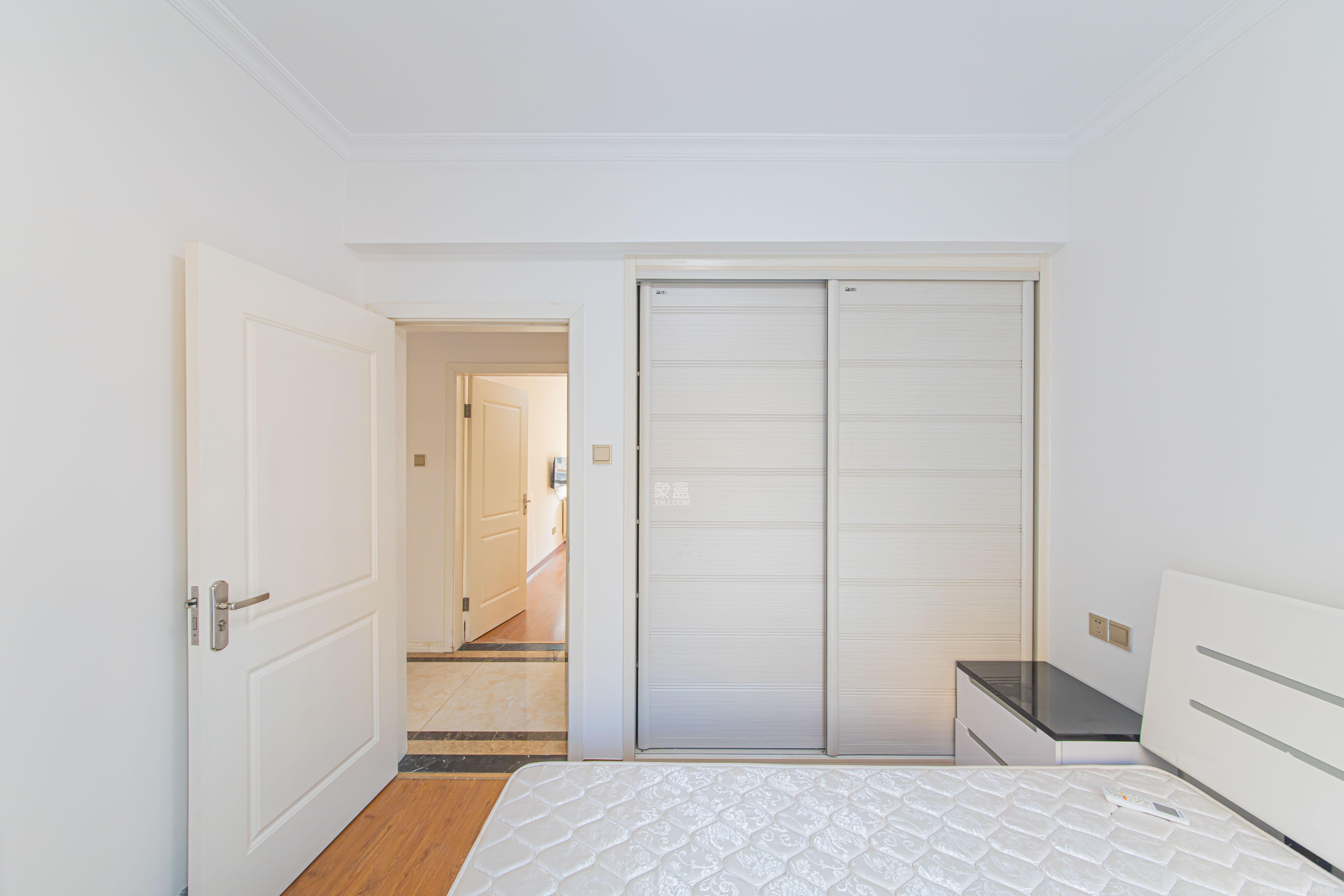 中建芙蓉嘉苑 4室2厅2卫 116.8万 中建芙蓉嘉苑 4室2厅2卫 116.8万卧室