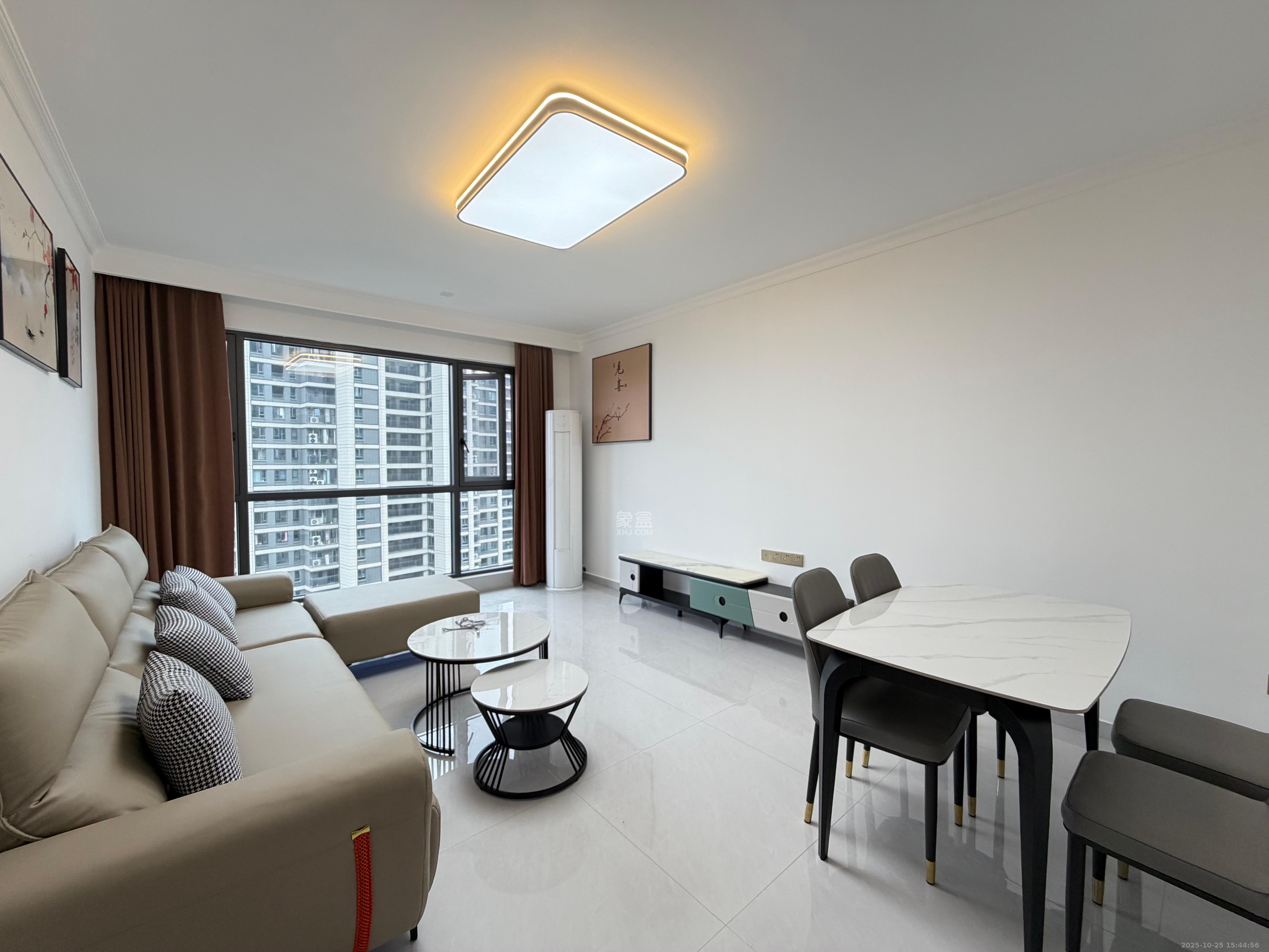 建发玖洲观澜  2室1厅1卫    2400.0元/月