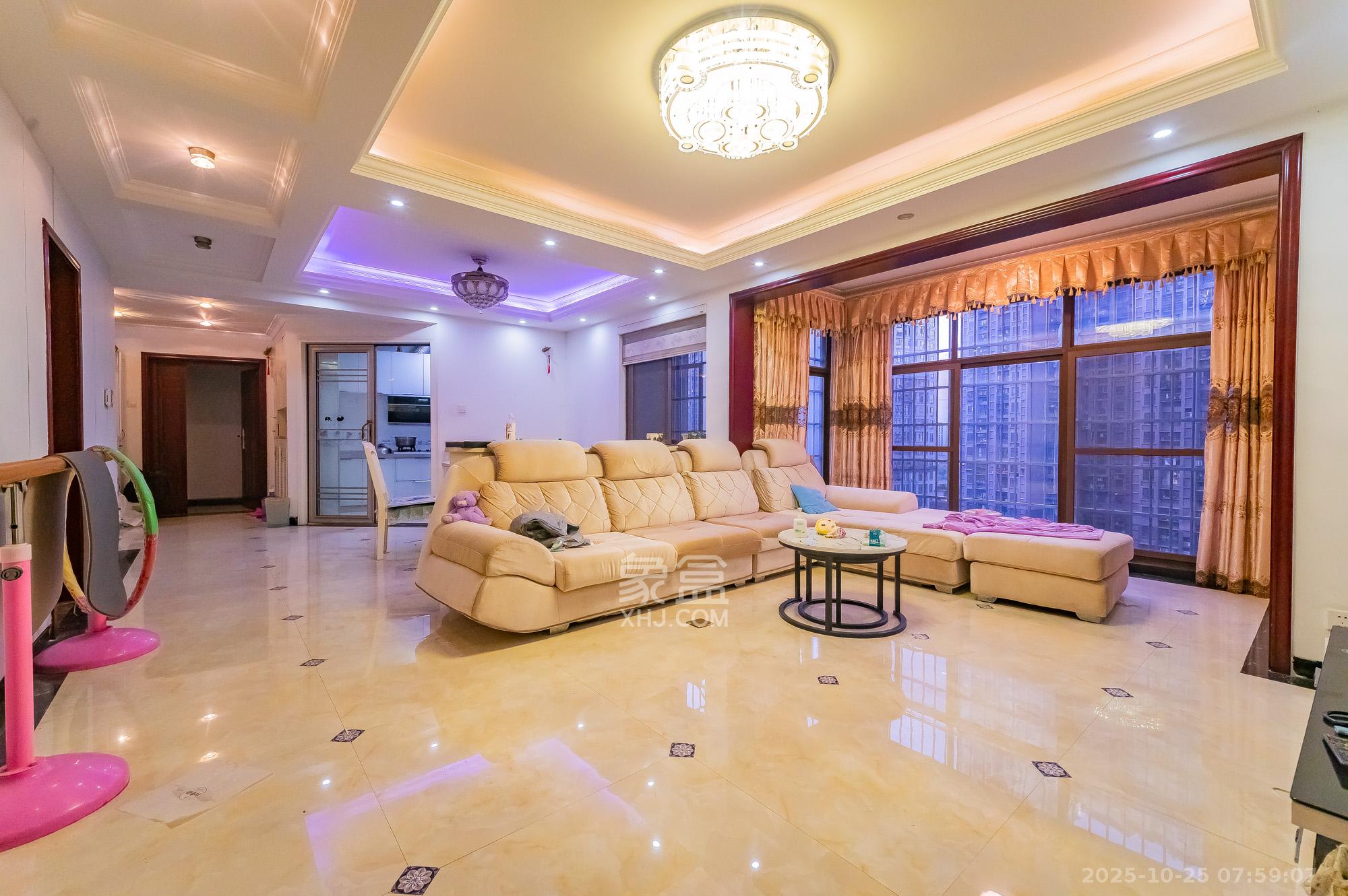 湖湾世景  4室2厅2卫    96.8万