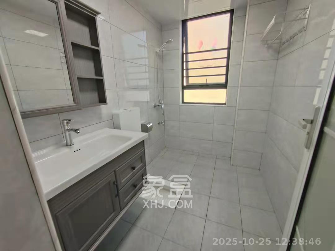 五江书香苑  3室2厅2卫    3300.0元/月室内图