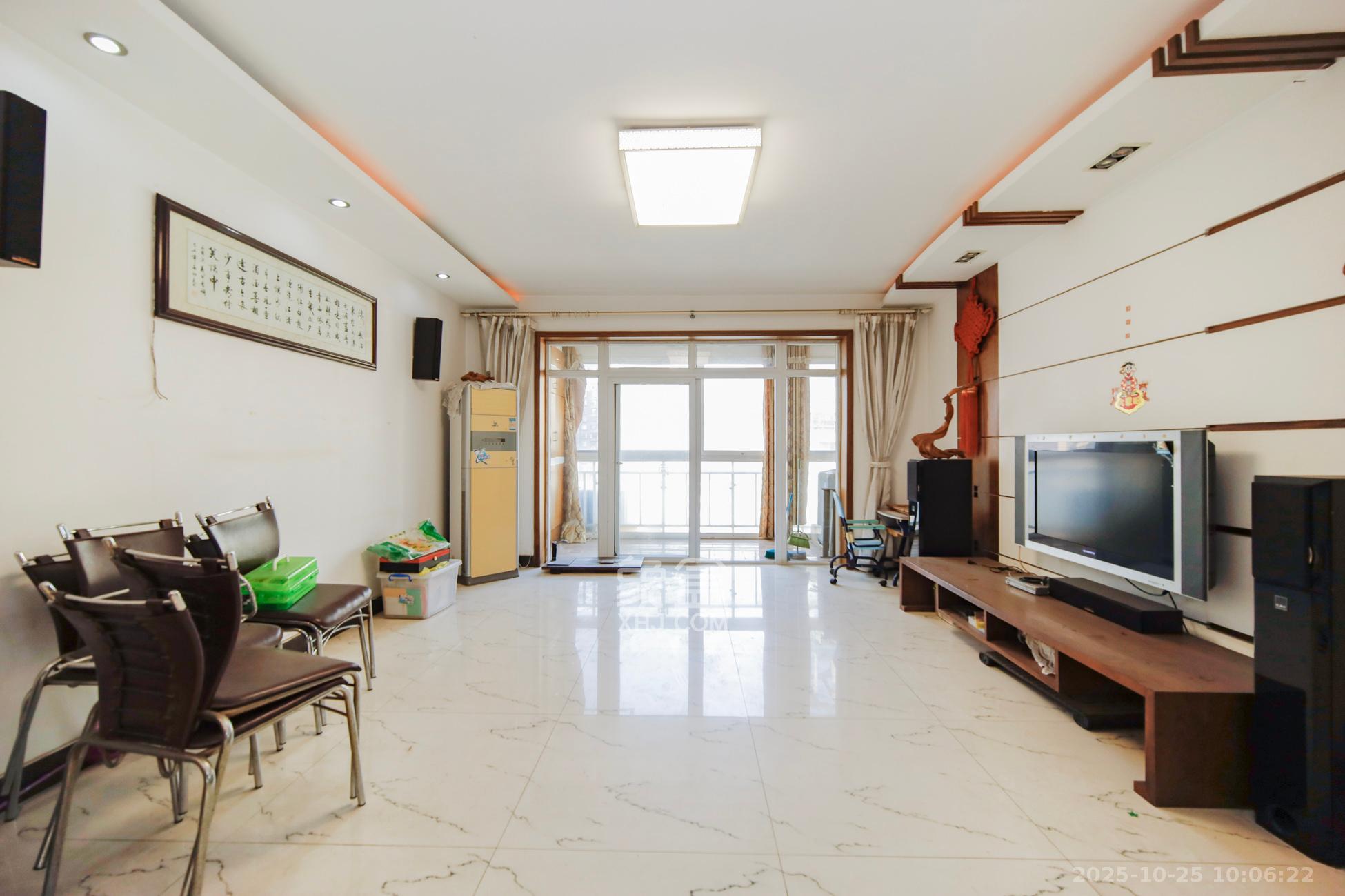 星语林名园  4室2厅2卫    95.0万