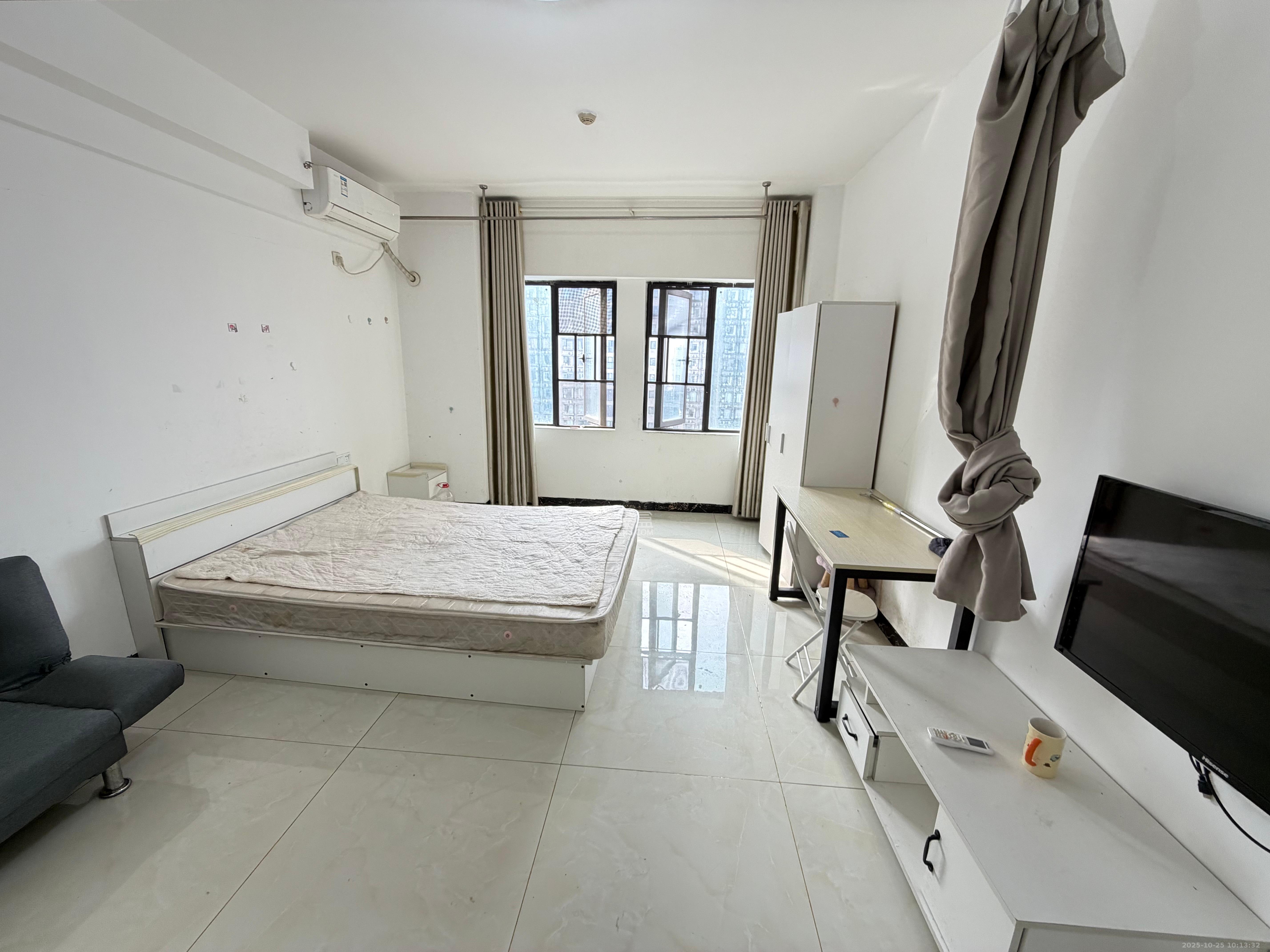 钰龙天下二期(钰龙佳园)  1室1厅1卫    1200.0元/月 钰龙天下二期(钰龙佳园)  1室1厅1卫    1200.0元/月室内图