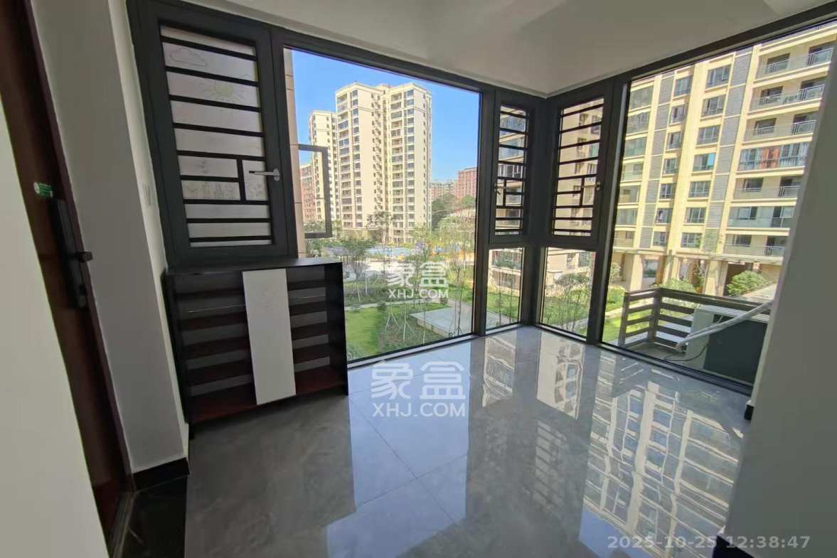 五江书香苑  3室2厅2卫    3300.0元/月 五江书香苑  3室2厅2卫    3300.0元/月室内图