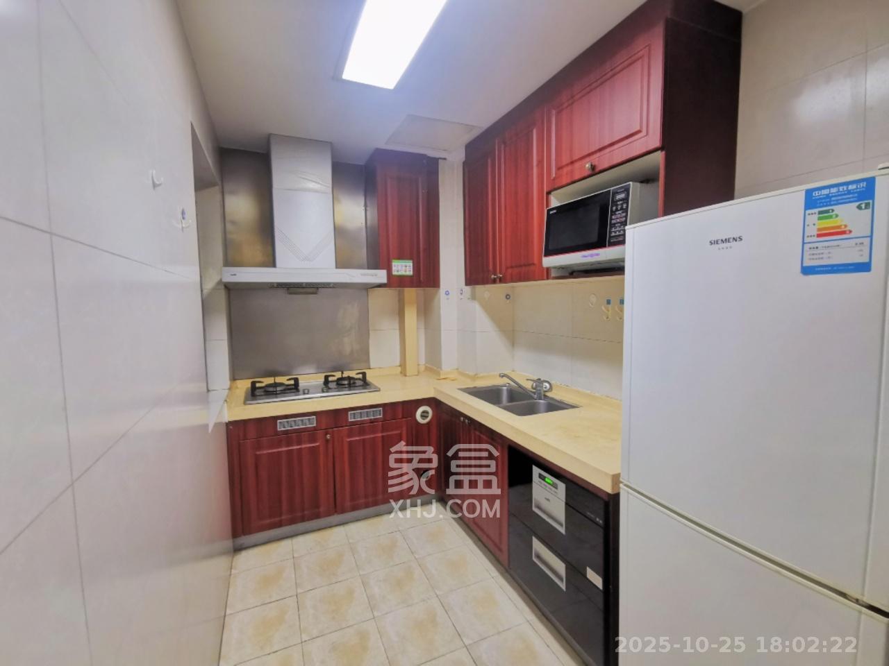 恒大城  2室2厅1卫    1900.0元/月 恒大城  2室2厅1卫    1900.0元/月室内图