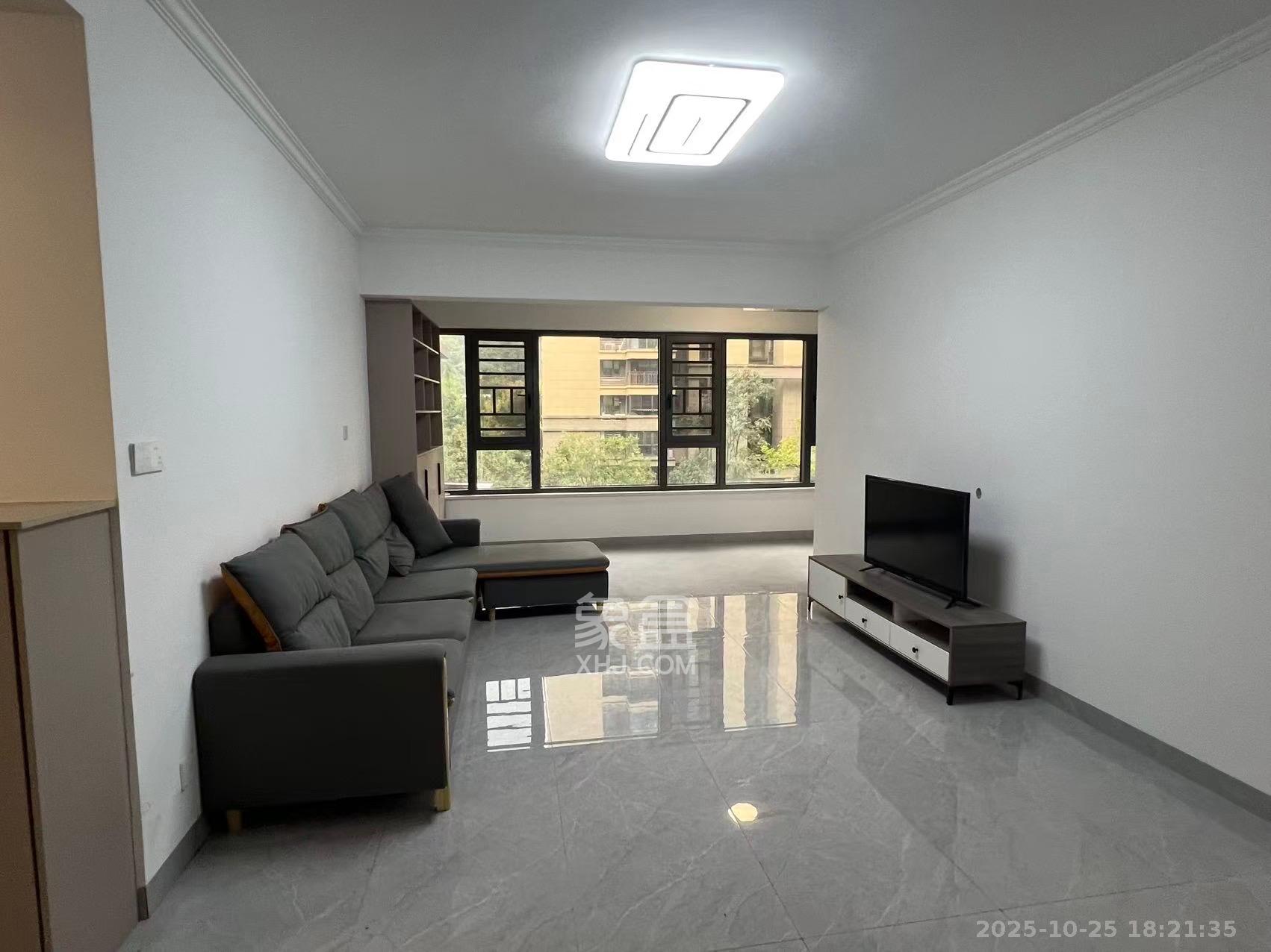 龙湖璟宸原著(龙湖紫宸) 4室2厅2卫 2400.0元/月 龙湖璟宸原著(龙湖紫宸) 4室2厅2卫 2400.0元/月室内图