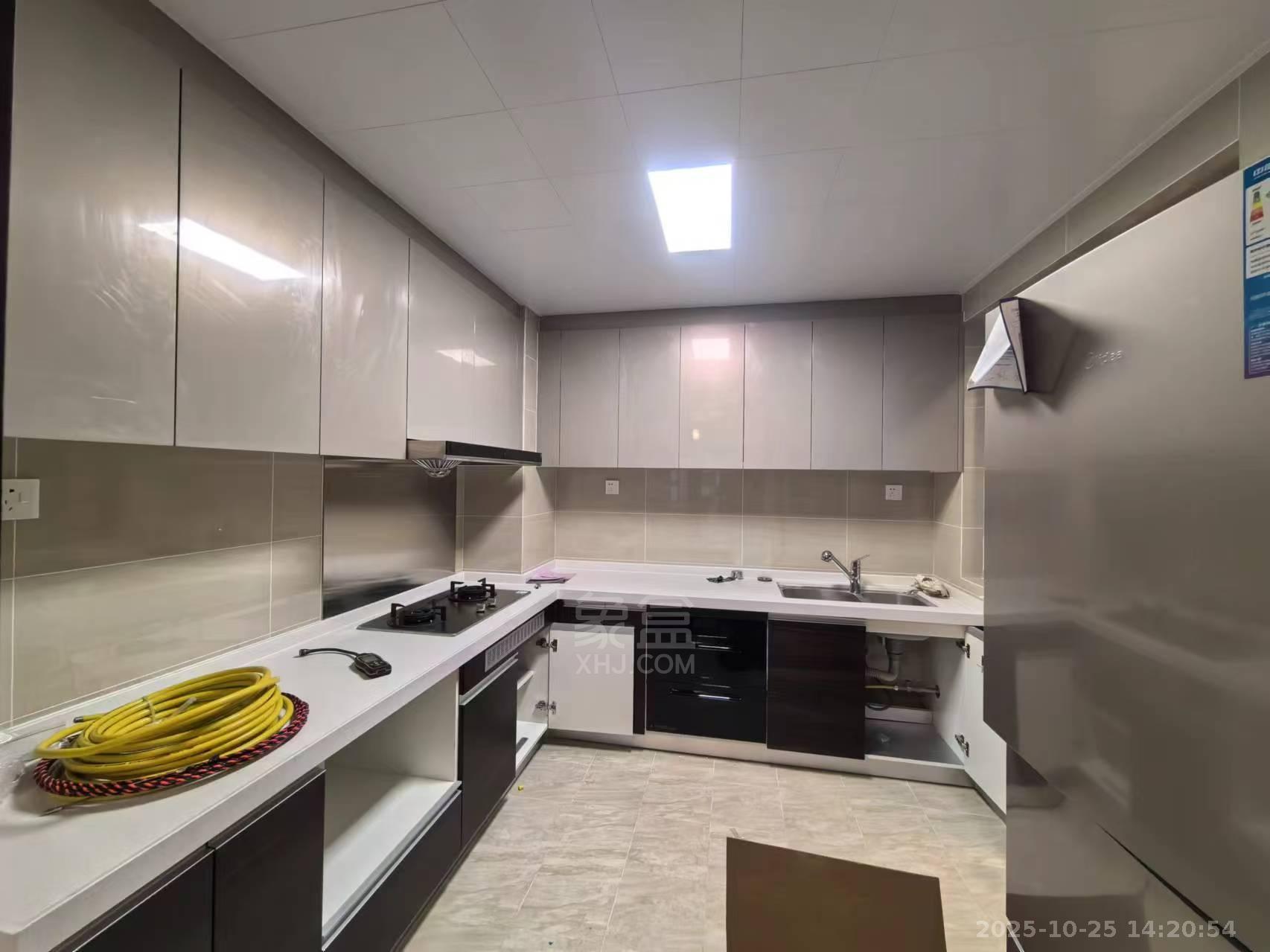 株洲恒大悦珑台  3室2厅2卫    1700.0元/月 株洲恒大悦珑台  3室2厅2卫    1700.0元/月室内图