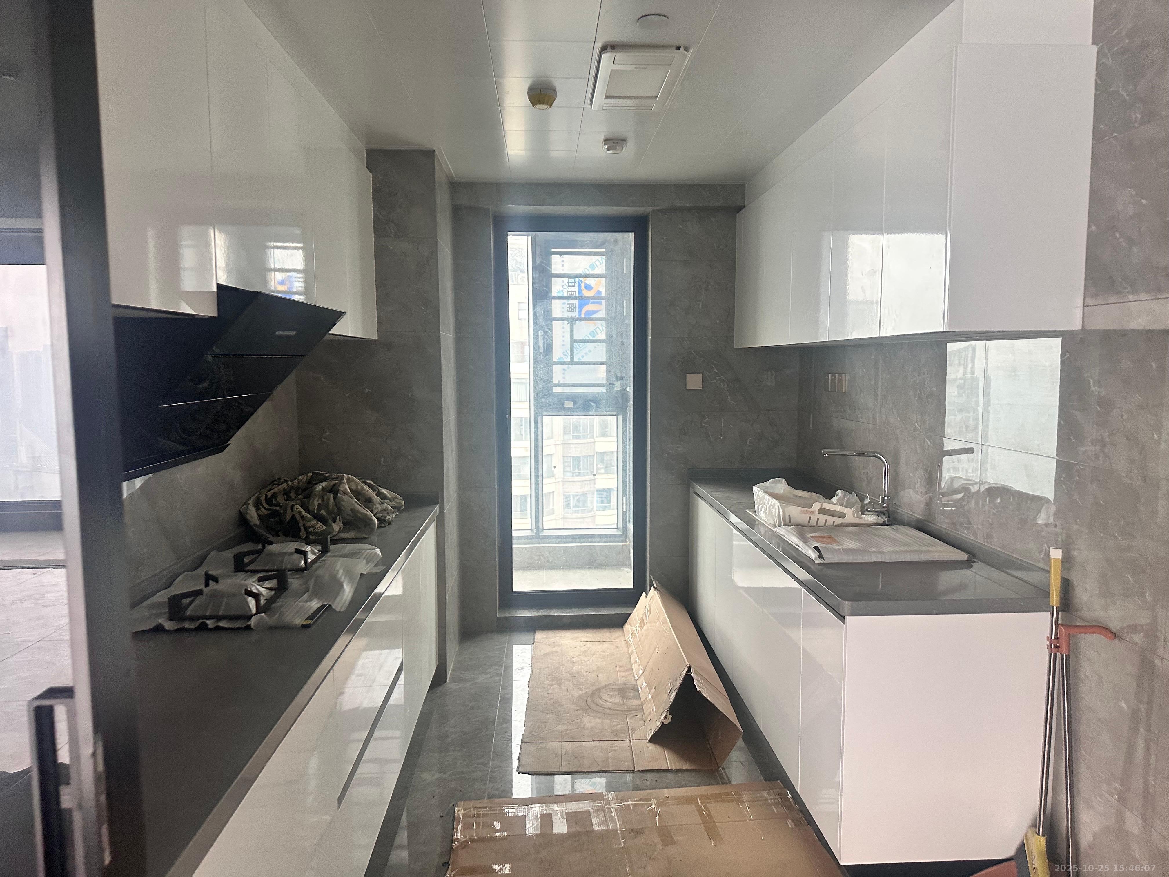 北辰瀚江府  4室2厅2卫    12000.0元/月室内图