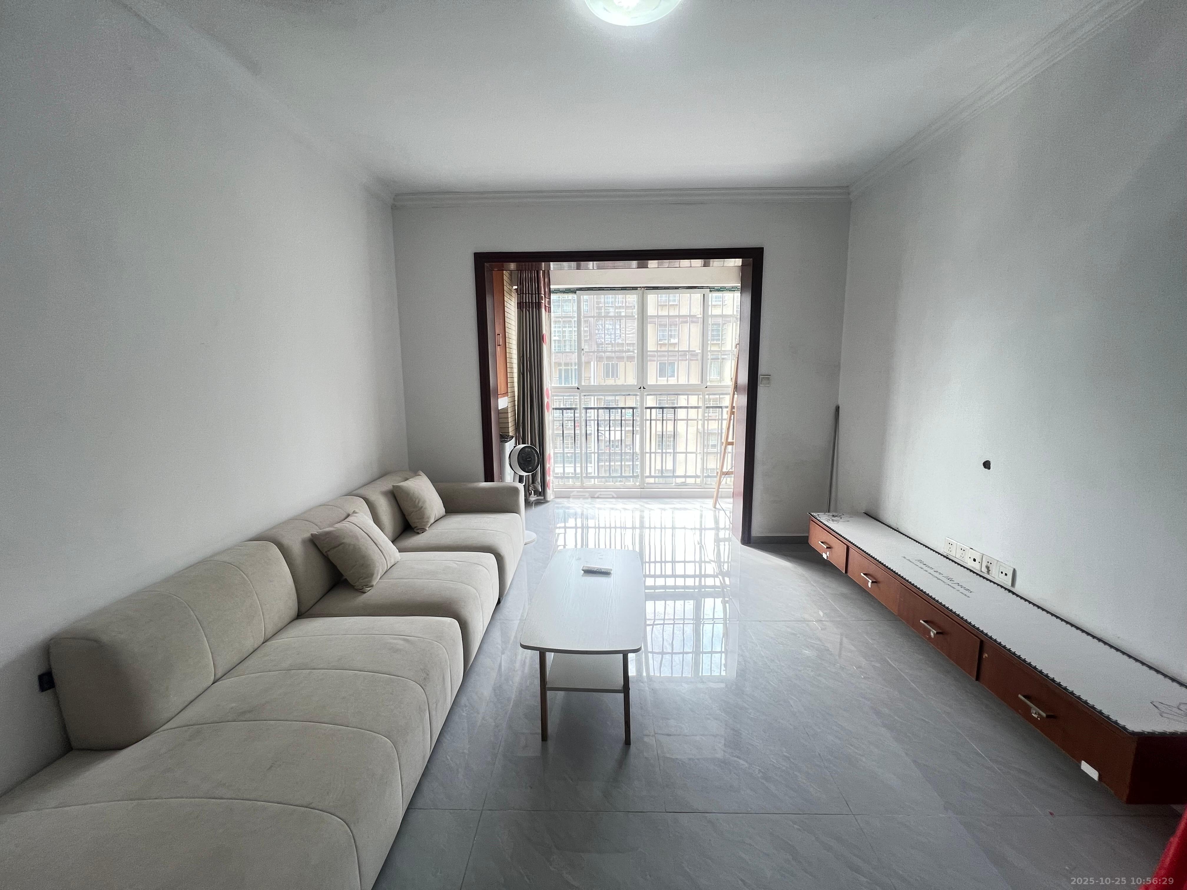 谷山庭院一期  2室2厅1卫    1800.0元/月室内图1