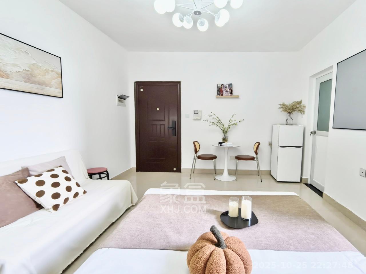 四方小区综合楼（四方嘉丽）  1室1厅1卫    1300.0元/月室内图