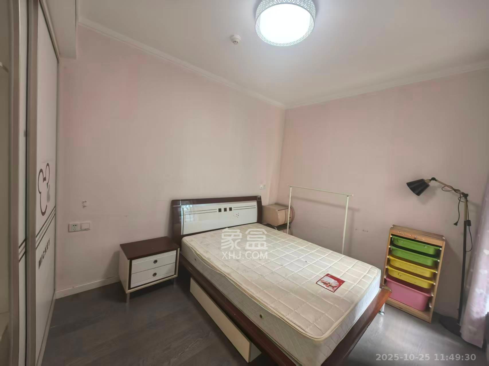 恒伟湘江时代  3室1厅1卫    3100.0元/月室内图