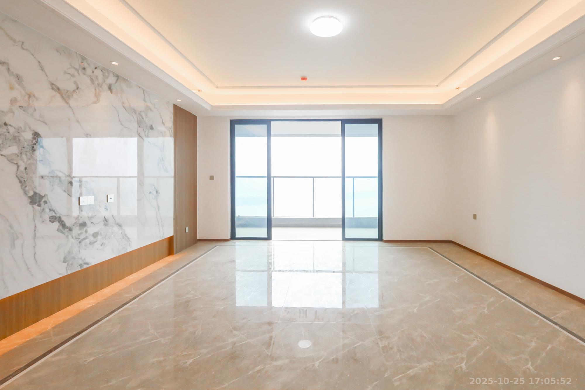 江山印  4室4厅3卫    558.0万 江山印  4室4厅3卫    558.0万客厅