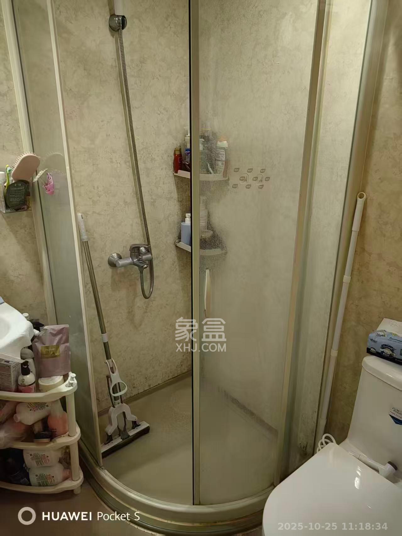 花漾年华（桂花园）  1室1厅1卫    1400.0元/月室内图