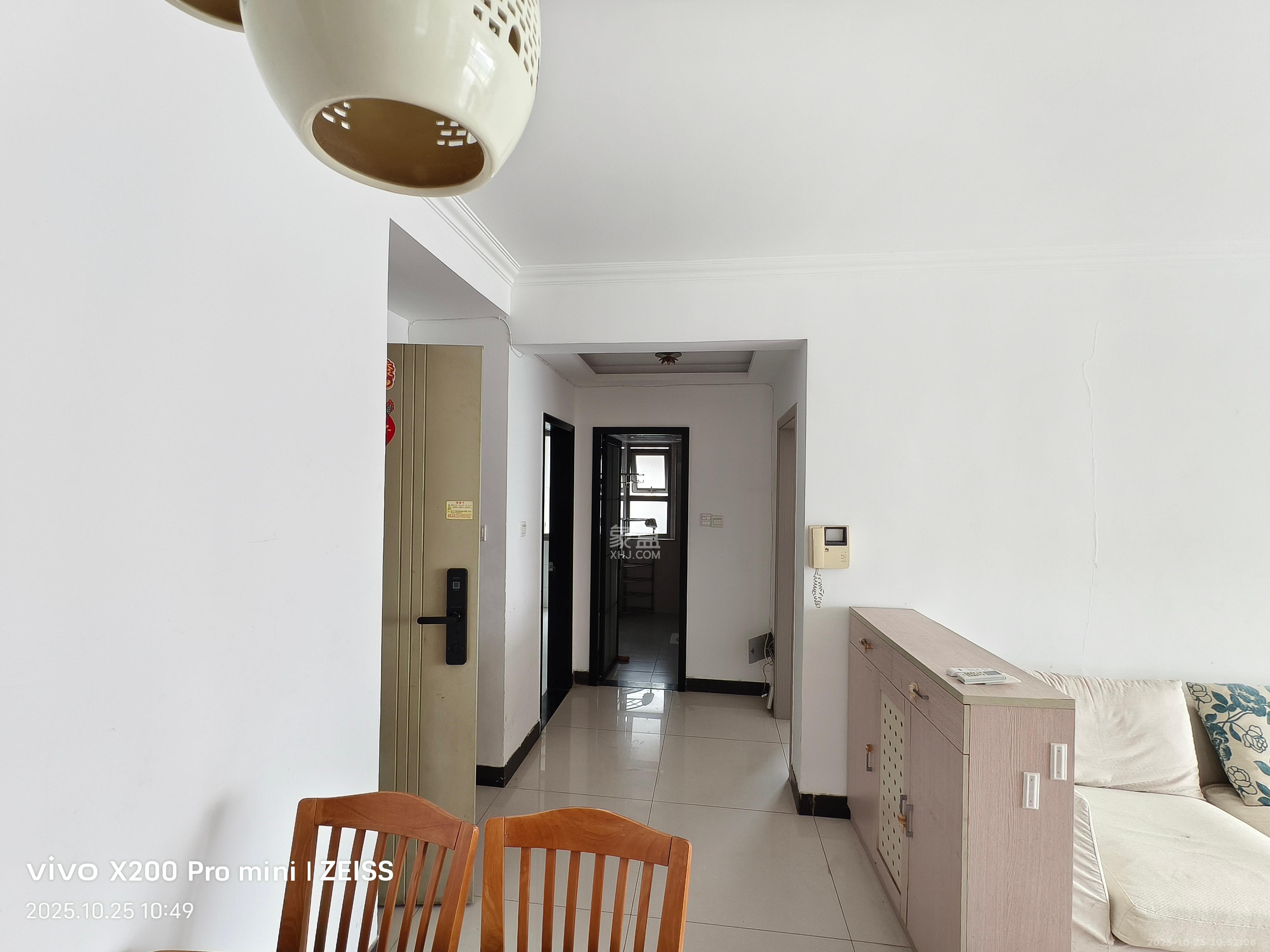 怡海星城 3室2厅1卫 2000.0元/月 怡海星城 3室2厅1卫 2000.0元/月室内图