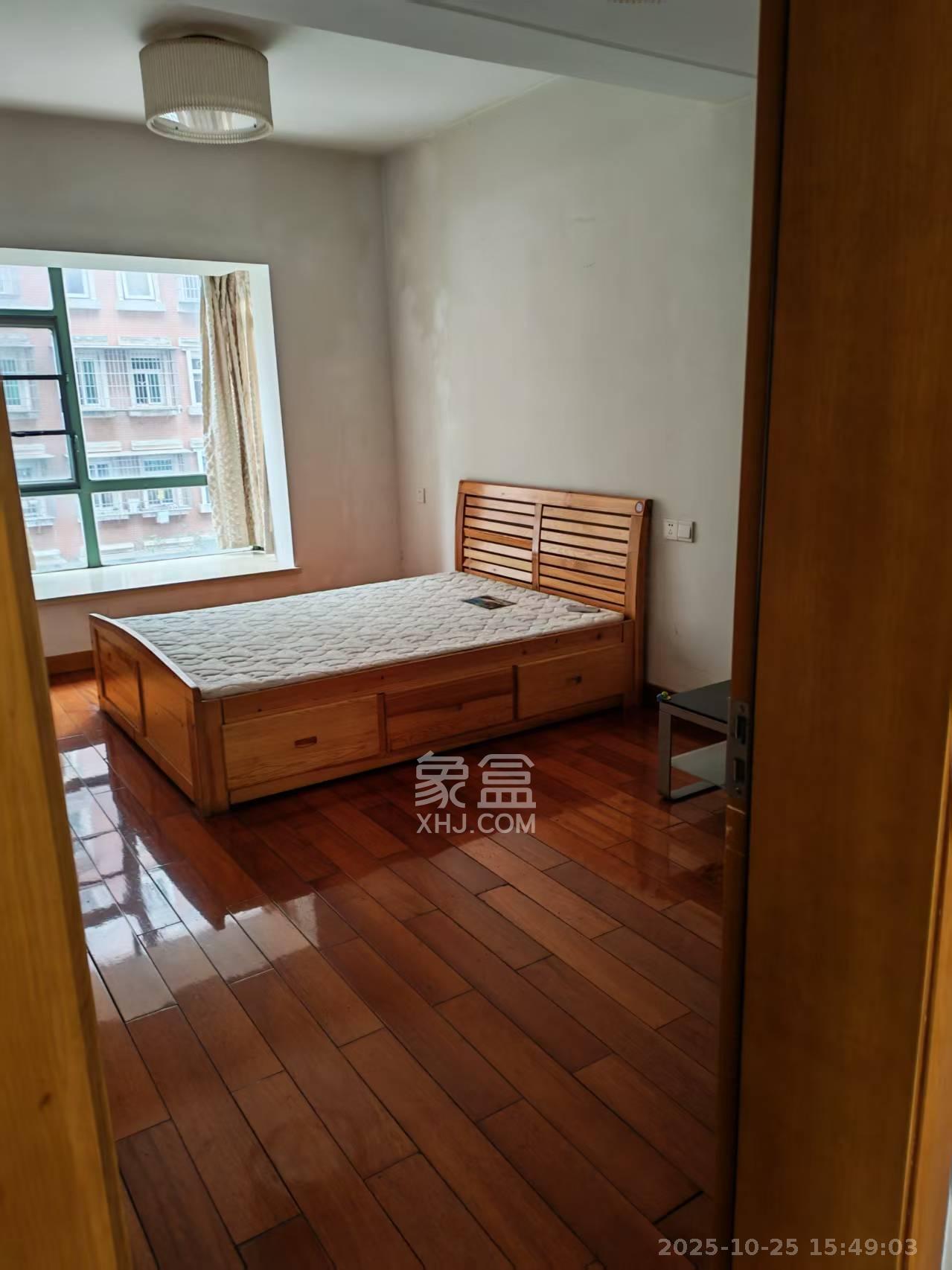 梦泽园  3室2厅2卫    3600.0元/月室内图