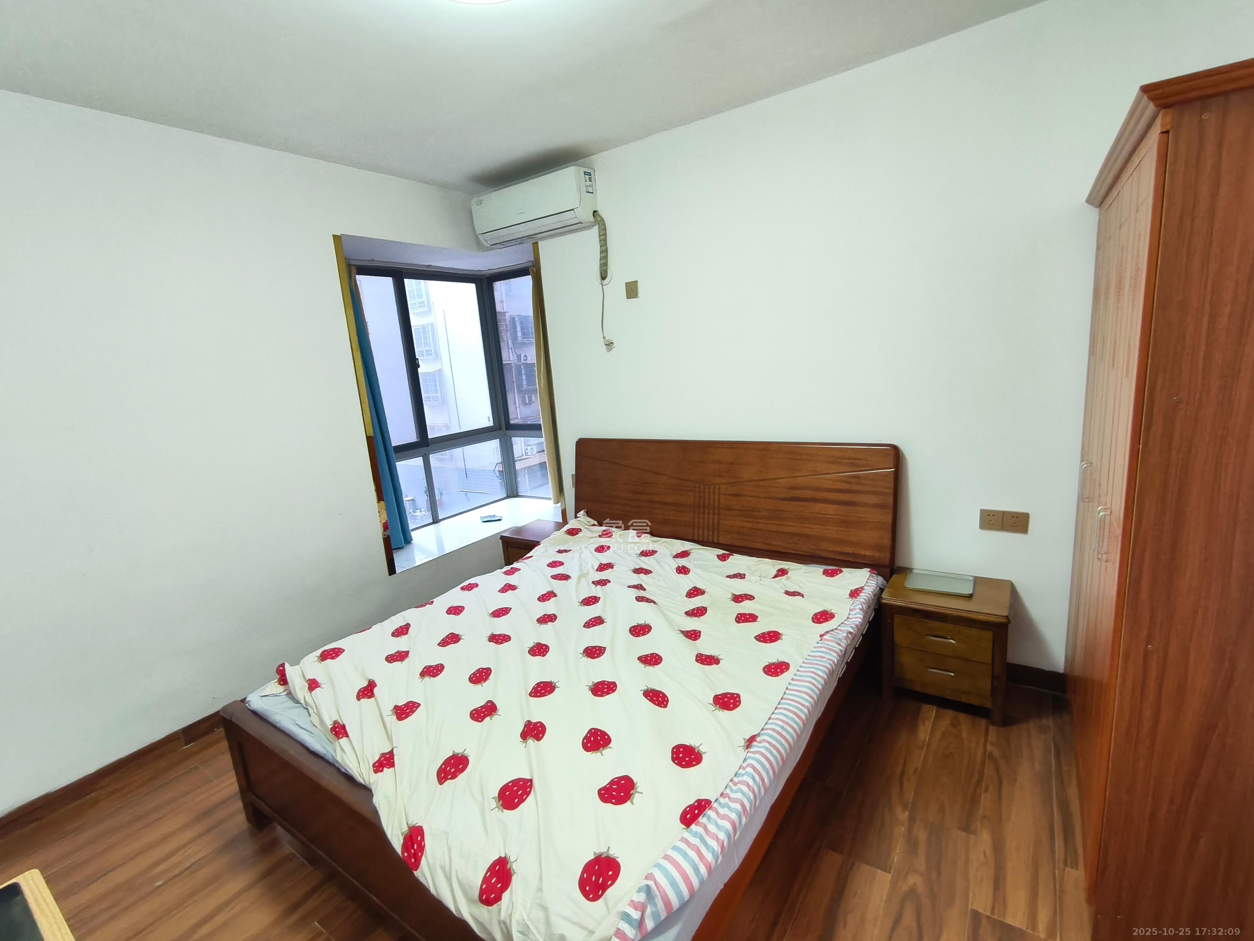 荣升家园(湘江熙岸)  3室2厅1卫    2300.0元/月 荣升家园(湘江熙岸)  3室2厅1卫    2300.0元/月室内图