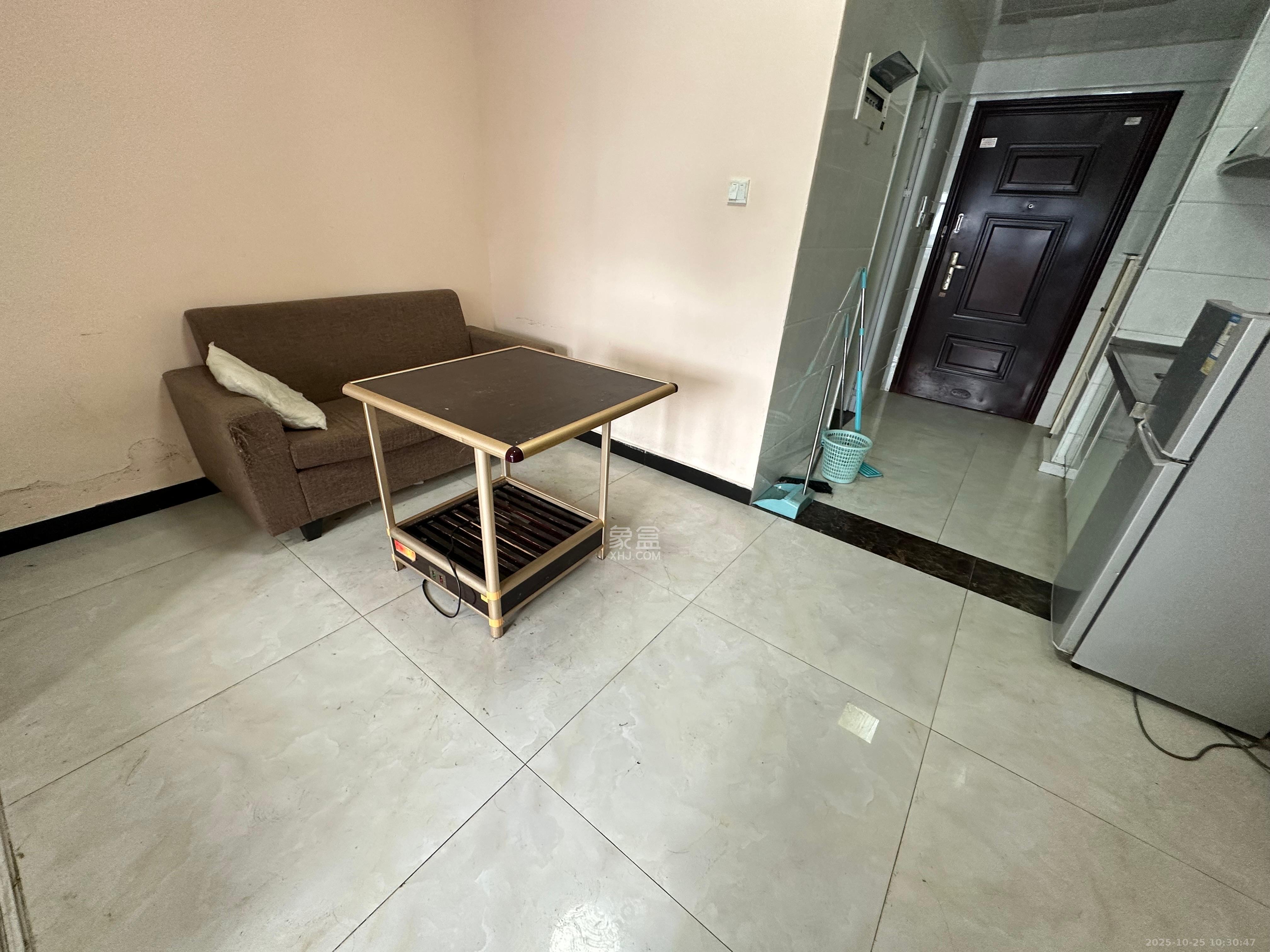 钰龙天下二期(钰龙佳园)  1室0厅1卫    1000.0元/月 钰龙天下二期(钰龙佳园)  1室0厅1卫    1000.0元/月室内图