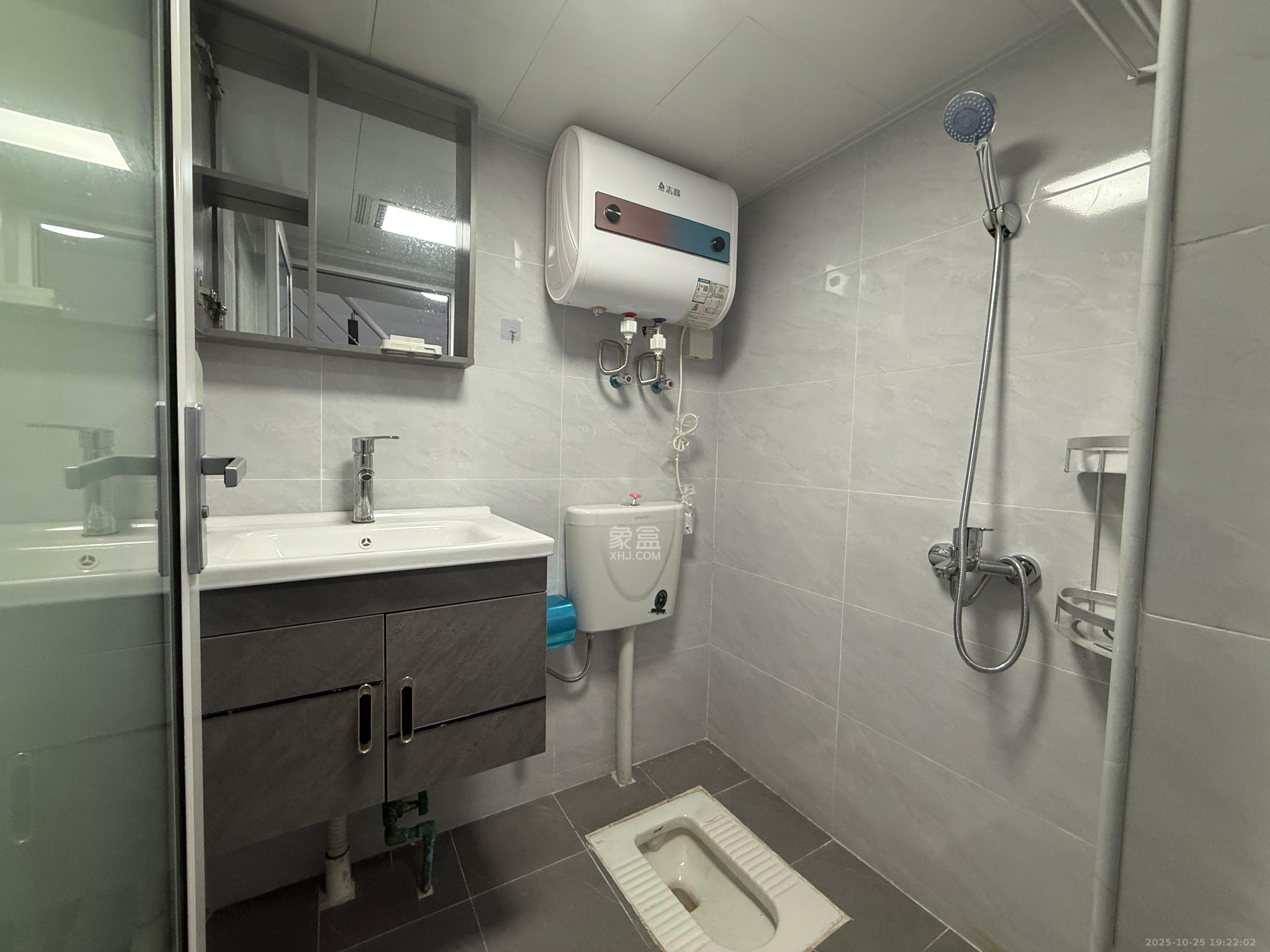 金地铂悦  1室0厅0卫    1300.0元/月室内图