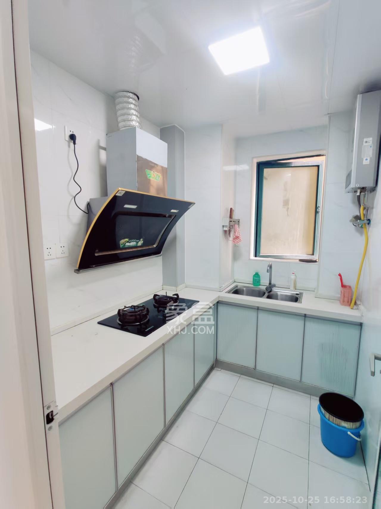 富基世纪公园  3室2厅1卫    1600.0元/月 富基世纪公园  3室2厅1卫    1600.0元/月室内图