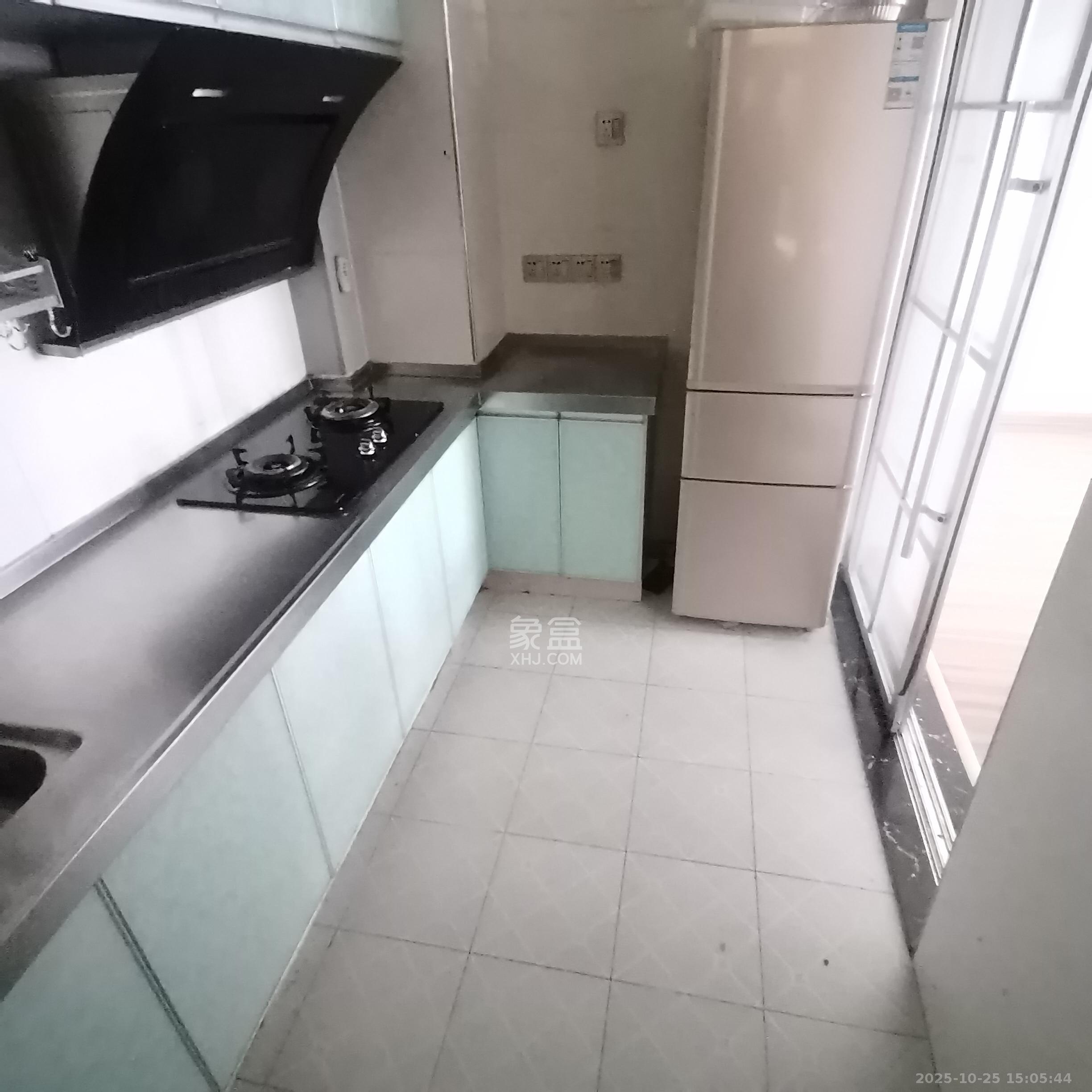 万里时代  2室2厅1卫    2500.0元/月 万里时代  2室2厅1卫    2500.0元/月室内图