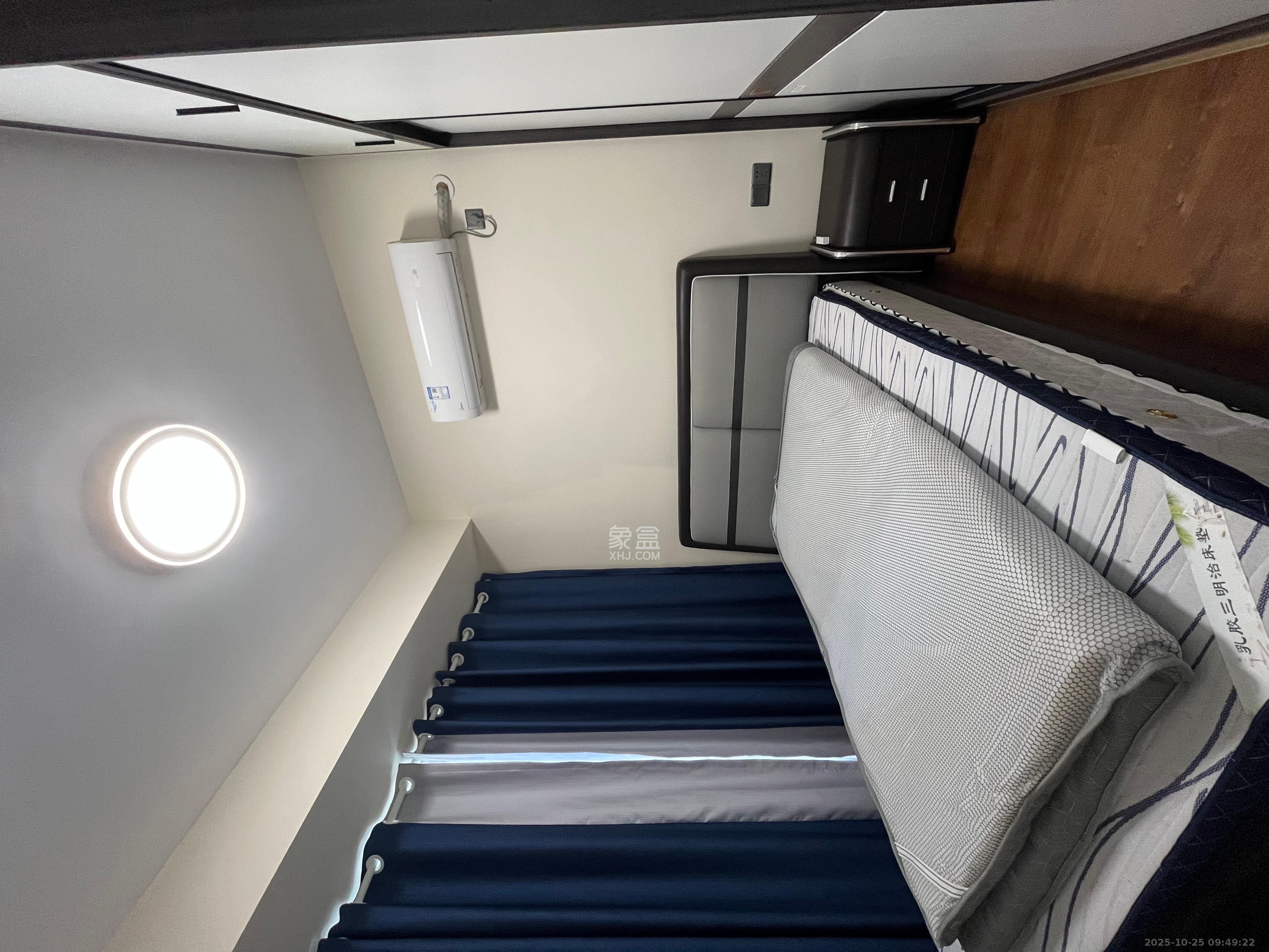 藏珑湖上国际花园  3室2厅1卫    3500.0元/月室内图