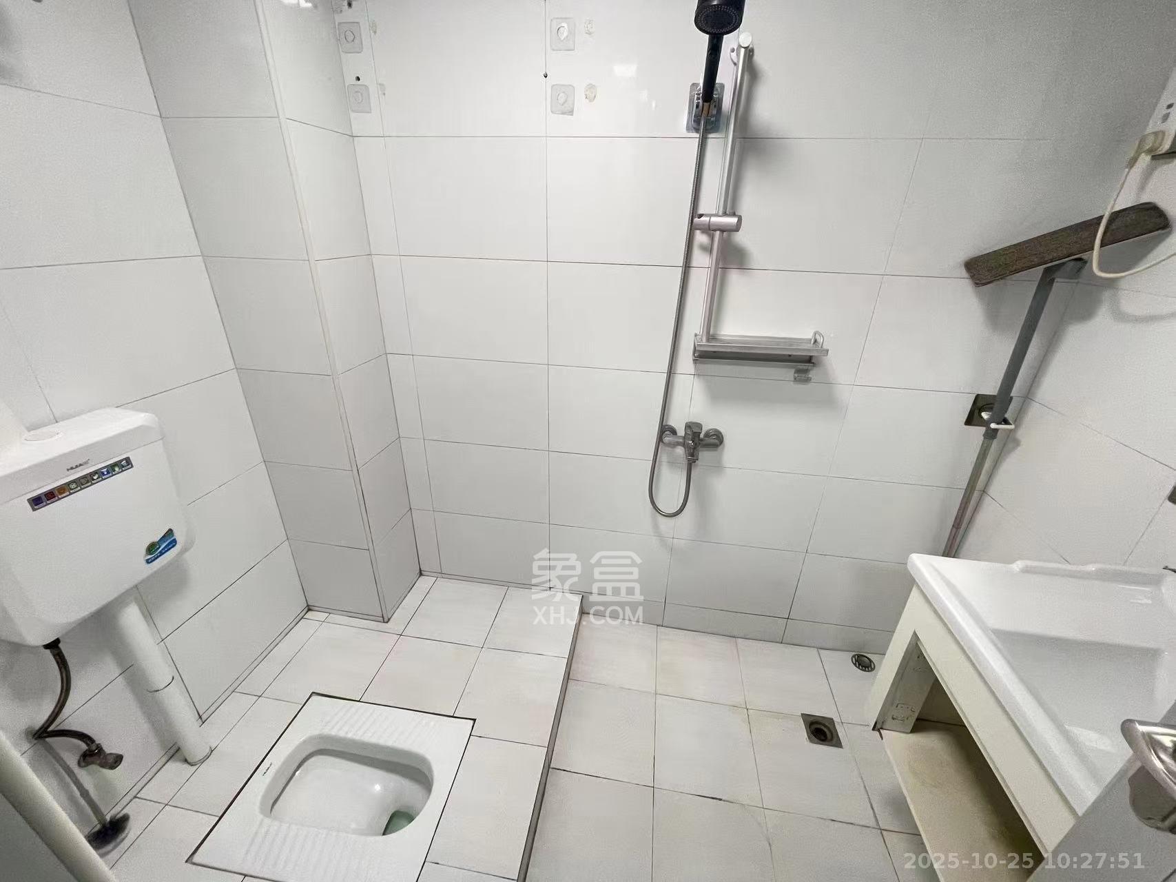 剑桥名门 1室1厅1卫 1600.0元/月 剑桥名门 1室1厅1卫 1600.0元/月室内图