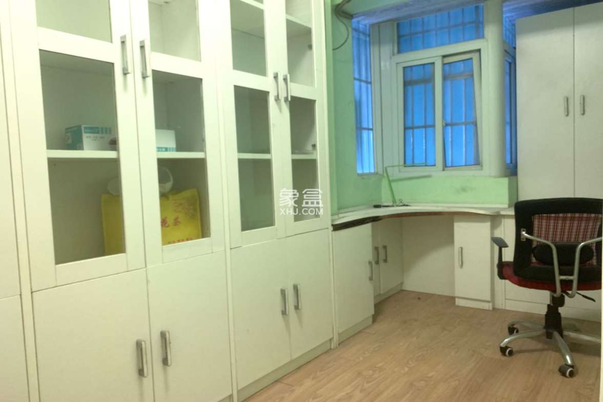 申鑫国际广场 2室1厅1卫 2500.0元/月 申鑫国际广场 2室1厅1卫 2500.0元/月室内图