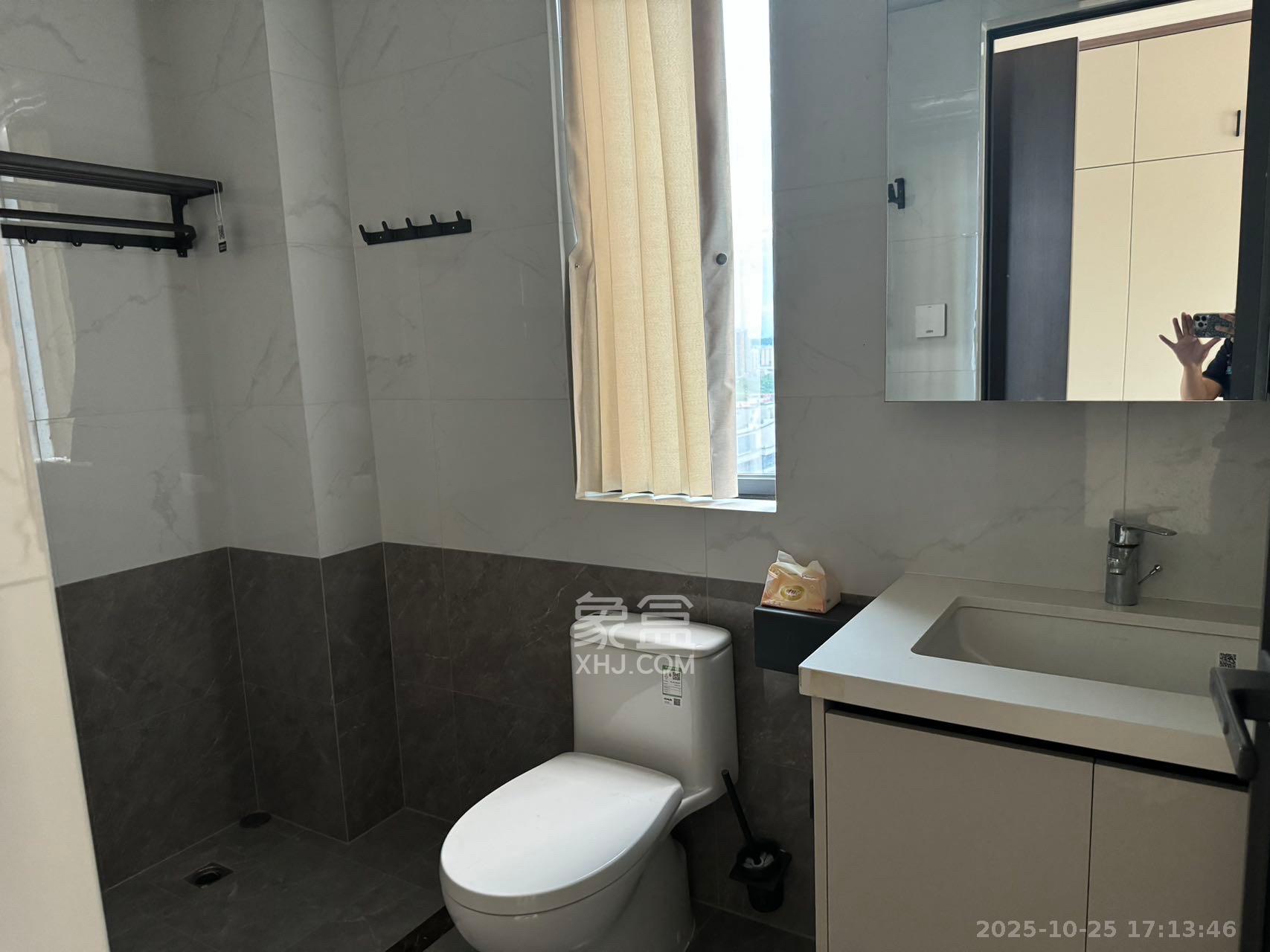 旭辉雨金广场  4室2厅2卫    3000.0元/月 旭辉雨金广场  4室2厅2卫    3000.0元/月室内图