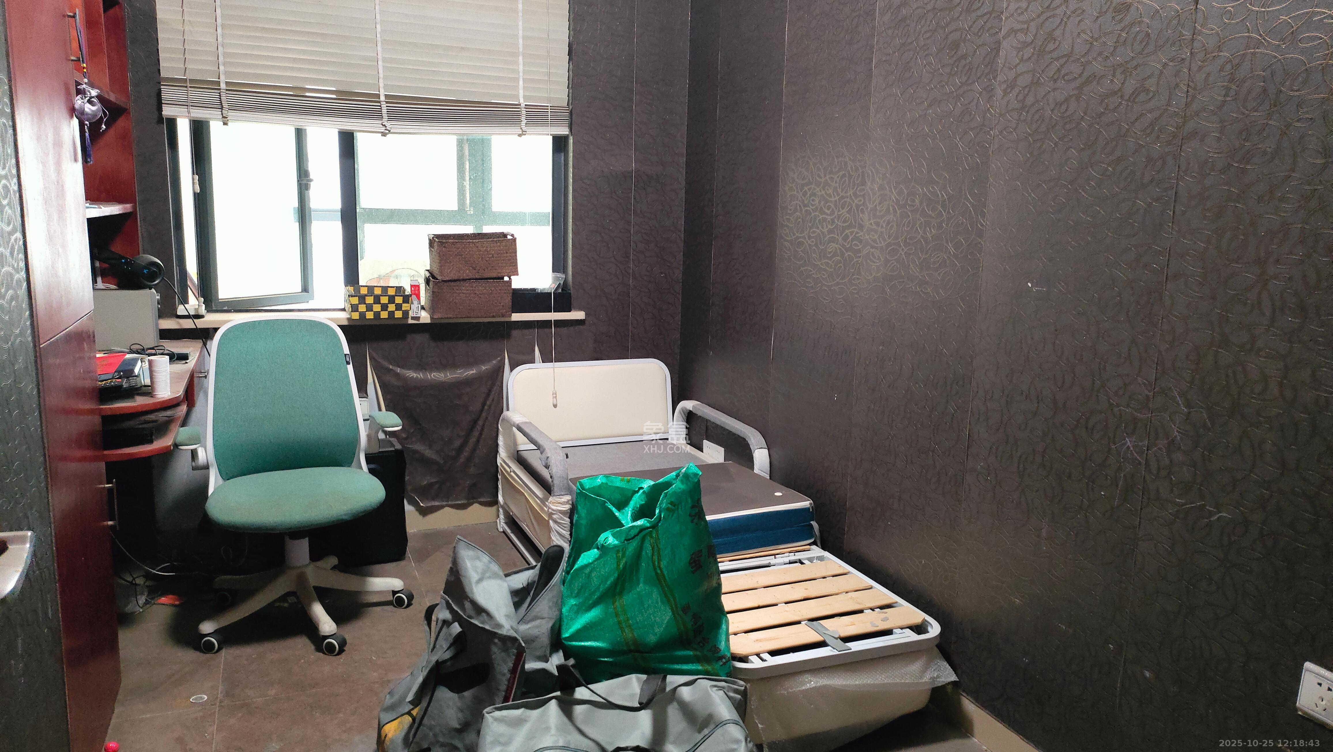 尚城 3室2厅1卫 2000.0元/月 尚城 3室2厅1卫 2000.0元/月室内图