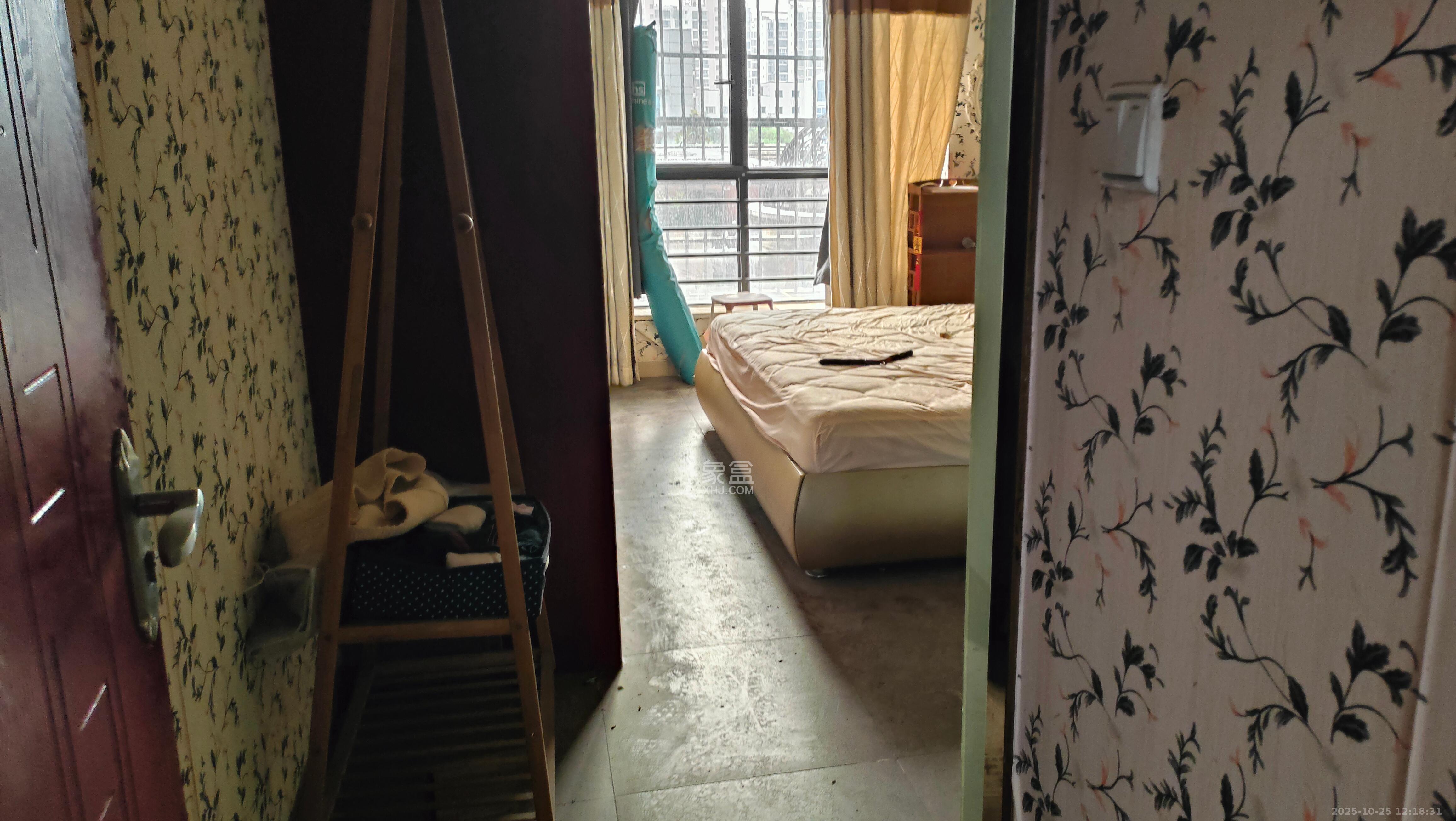 尚城 3室2厅1卫 2000.0元/月 尚城 3室2厅1卫 2000.0元/月室内图