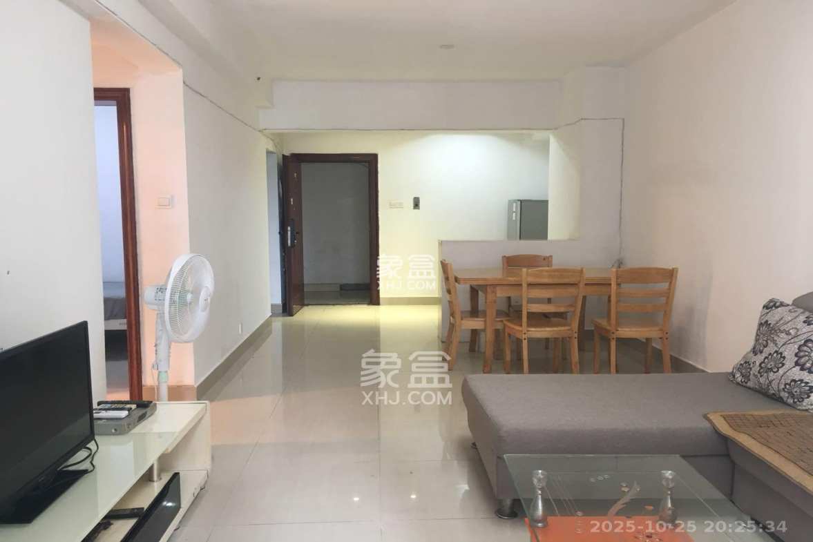 新长海广场 2室2厅1卫 1800.0元/月 新长海广场 2室2厅1卫 1800.0元/月室内图