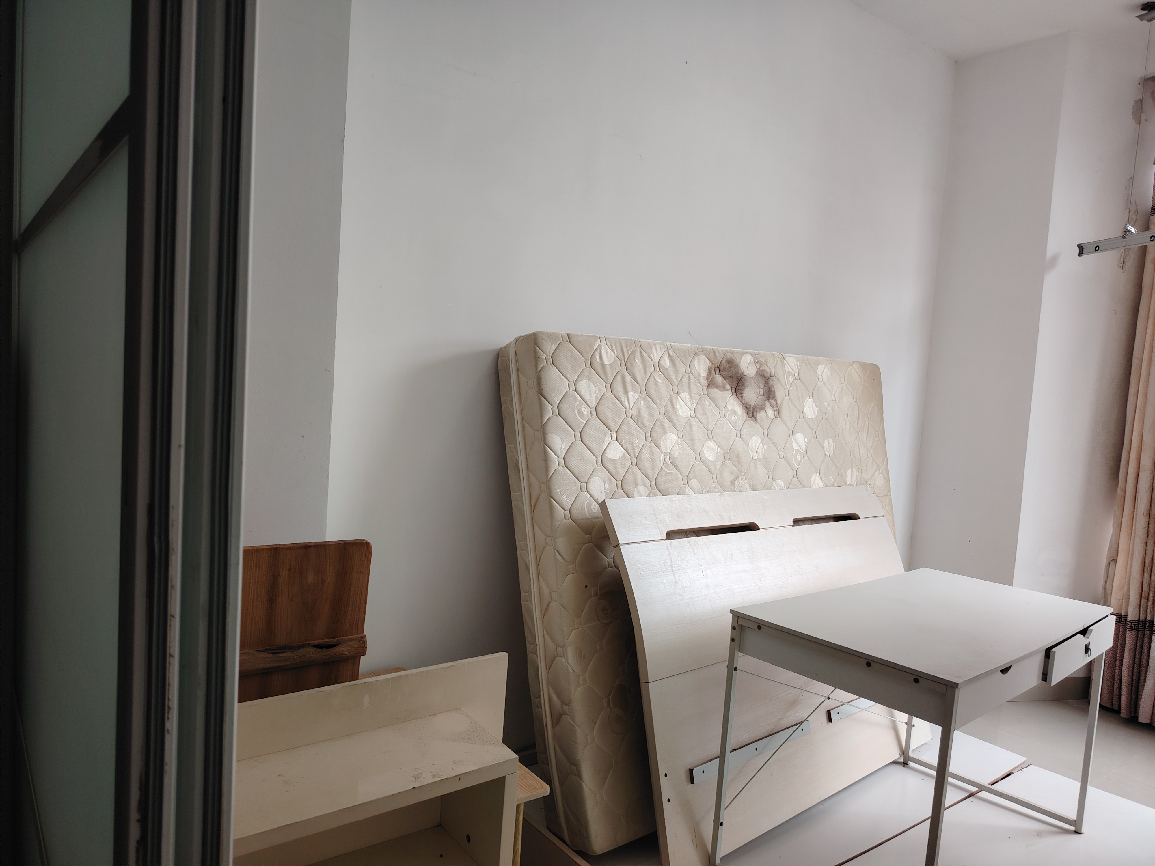 蓝海佳园  2室2厅1卫    1800.0元/月室内图