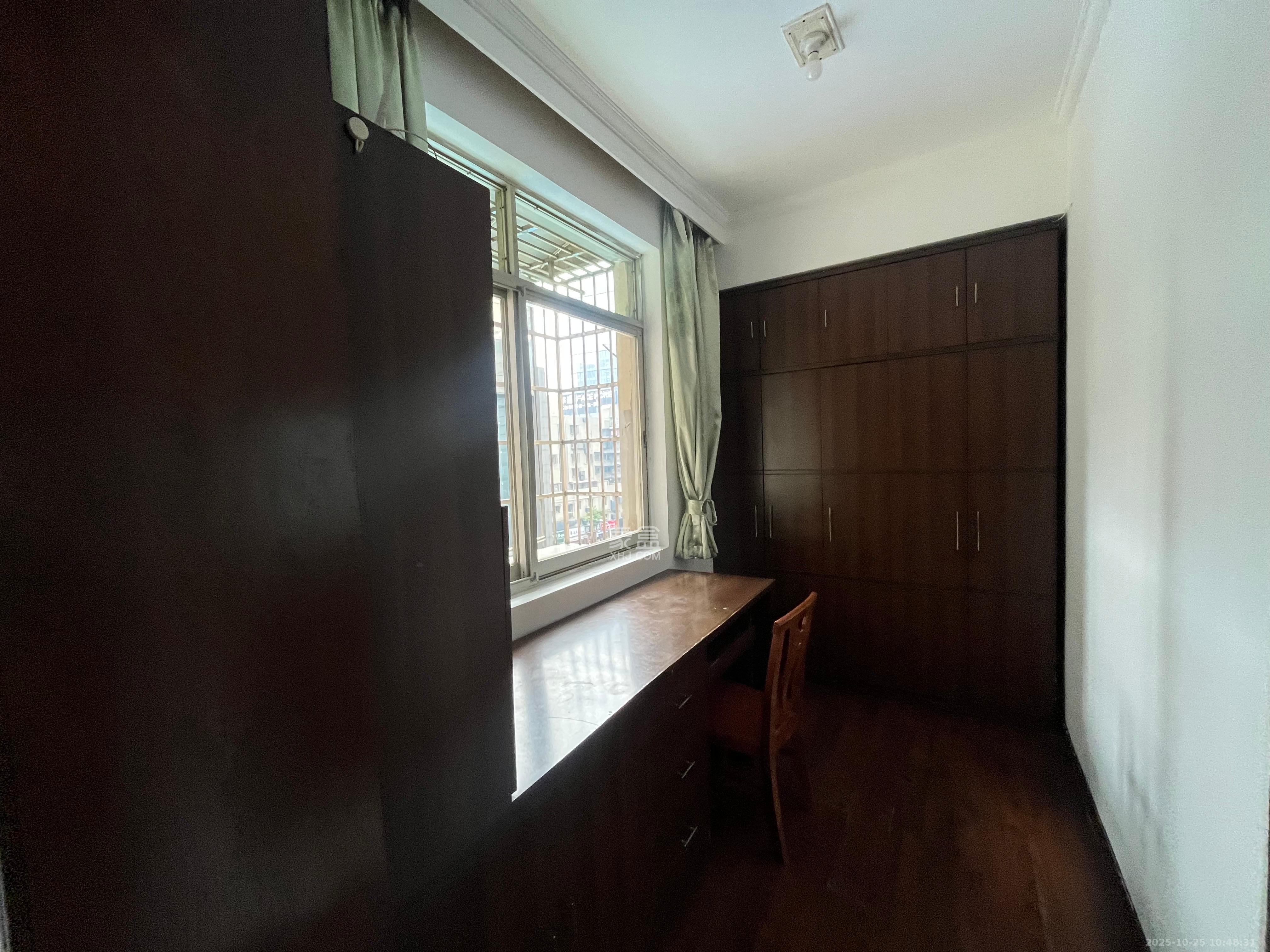 福临阁  2室2厅1卫    3200.0元/月 福临阁  2室2厅1卫    3200.0元/月室内图