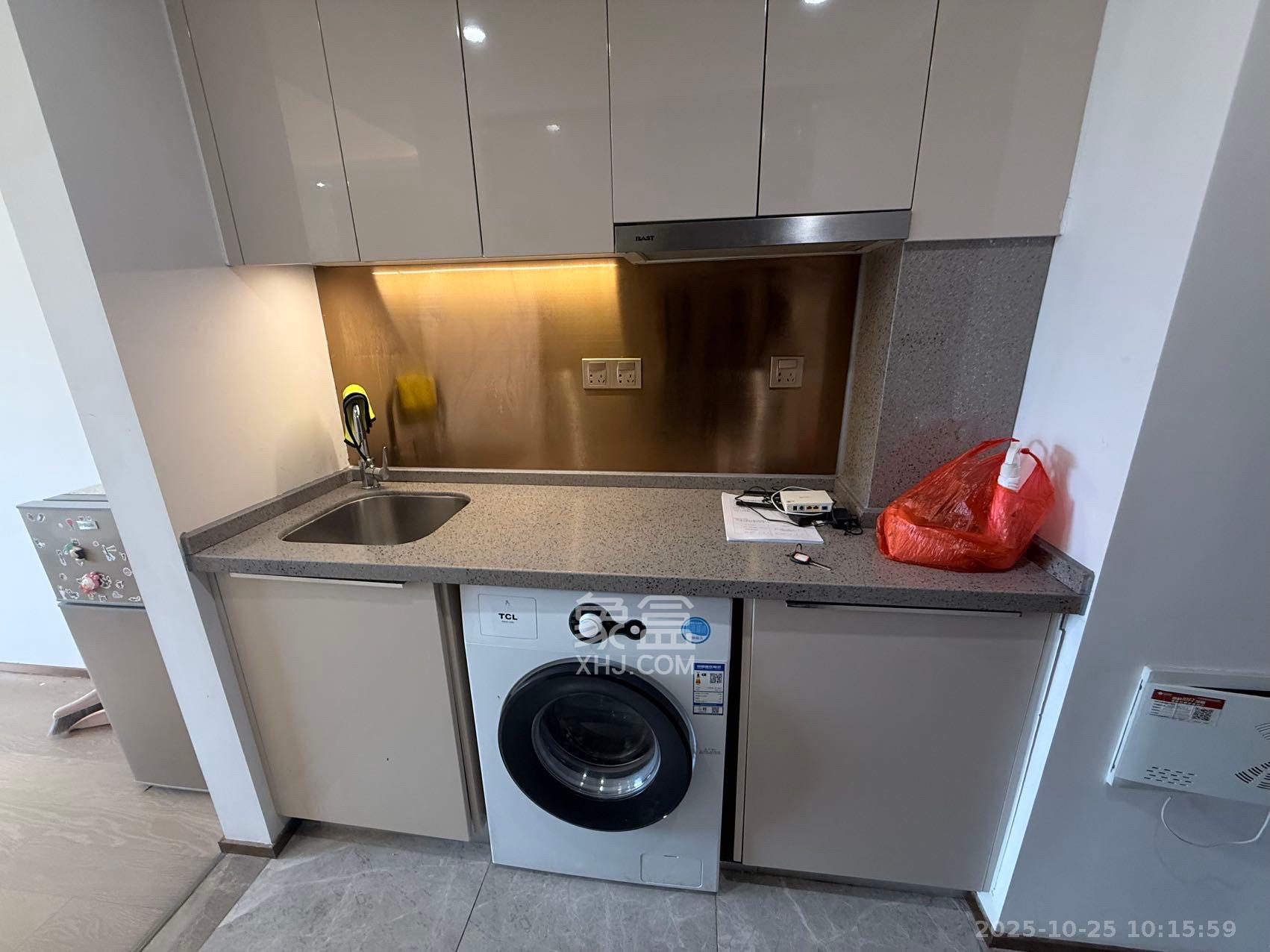 旭辉华宇南宸府  1室0厅0卫    1300.0元/月室内图