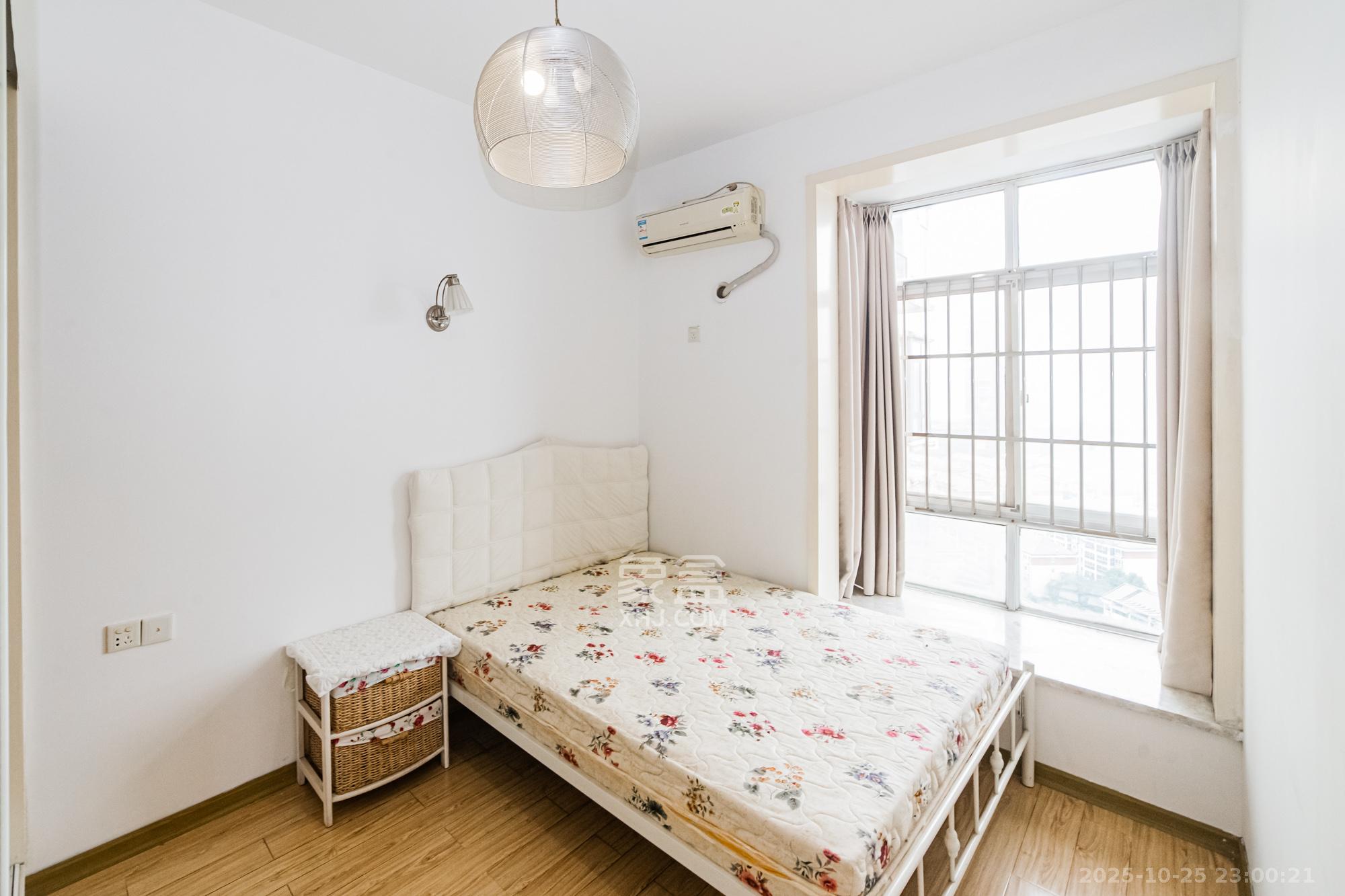 顺天黄金海岸  2室1厅1卫    70.0万卧室