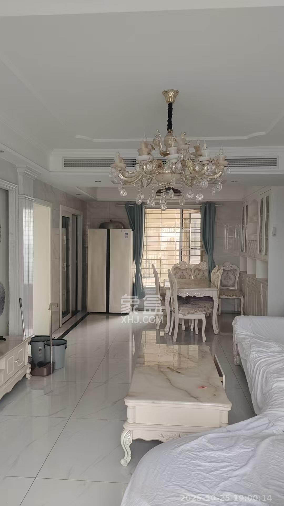 佳兆业君汇上品  4室2厅2卫    2000.0元/月室内图