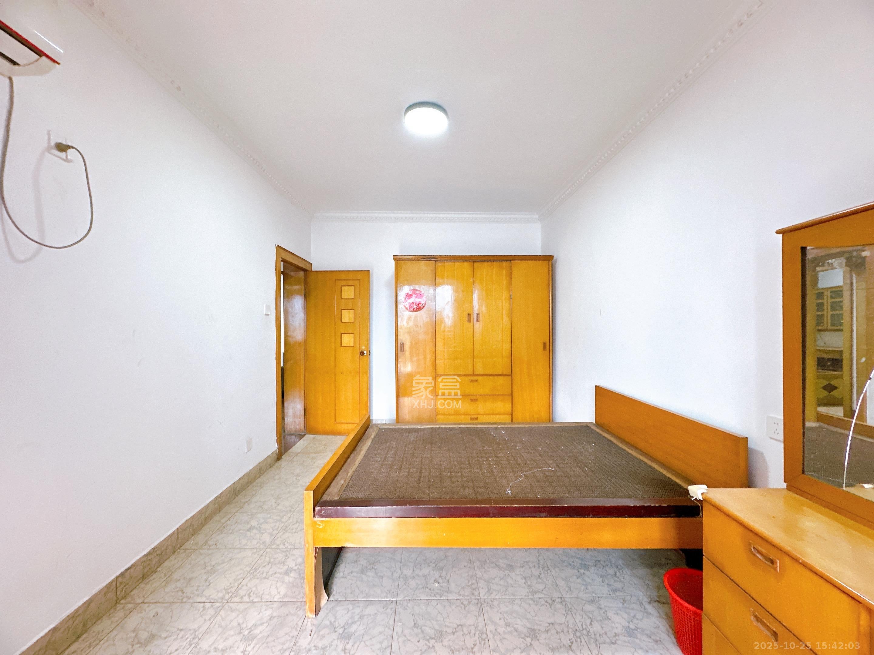 大/小王家巷散盘  3室2厅1卫    2100.0元/月室内图