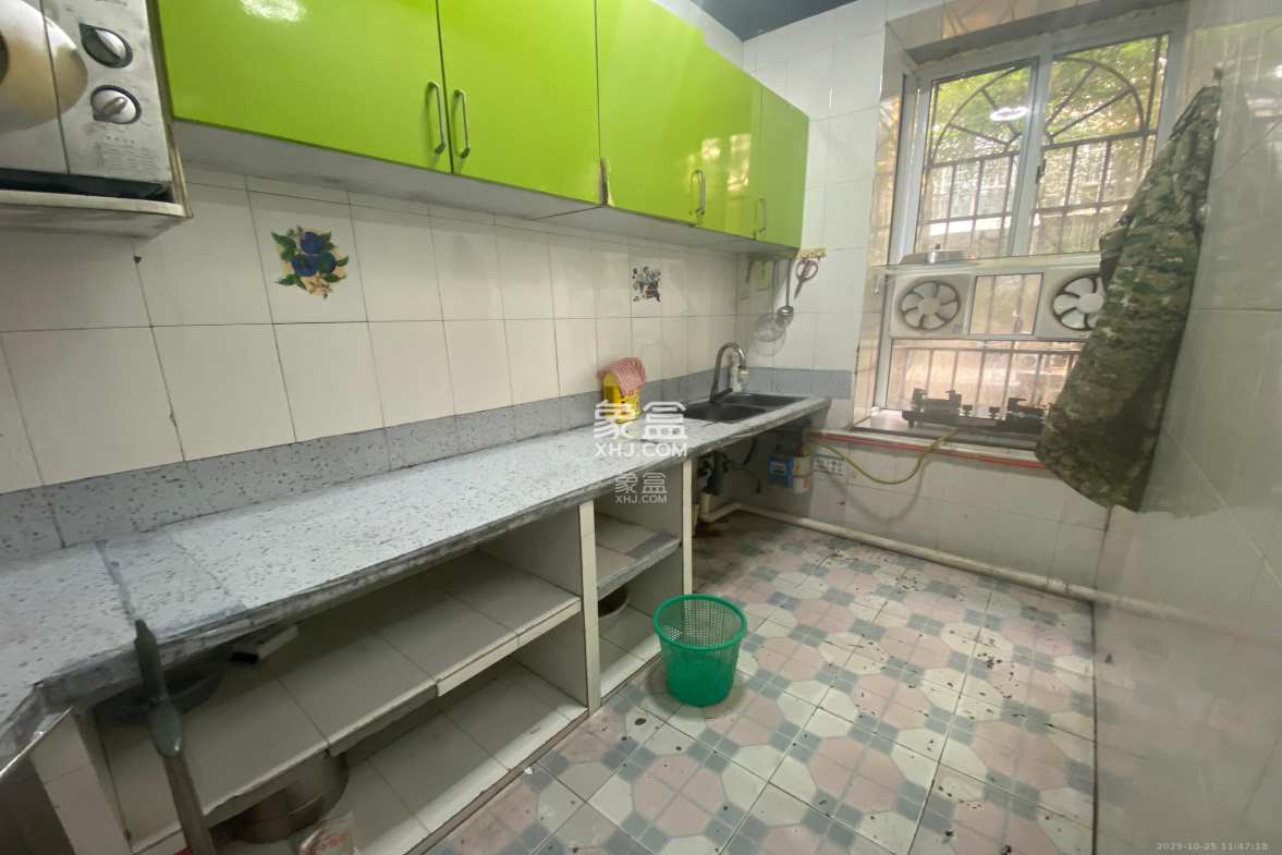 欣安小区  2室1厅1卫    1300.0元/月 欣安小区  2室1厅1卫    1300.0元/月室内图