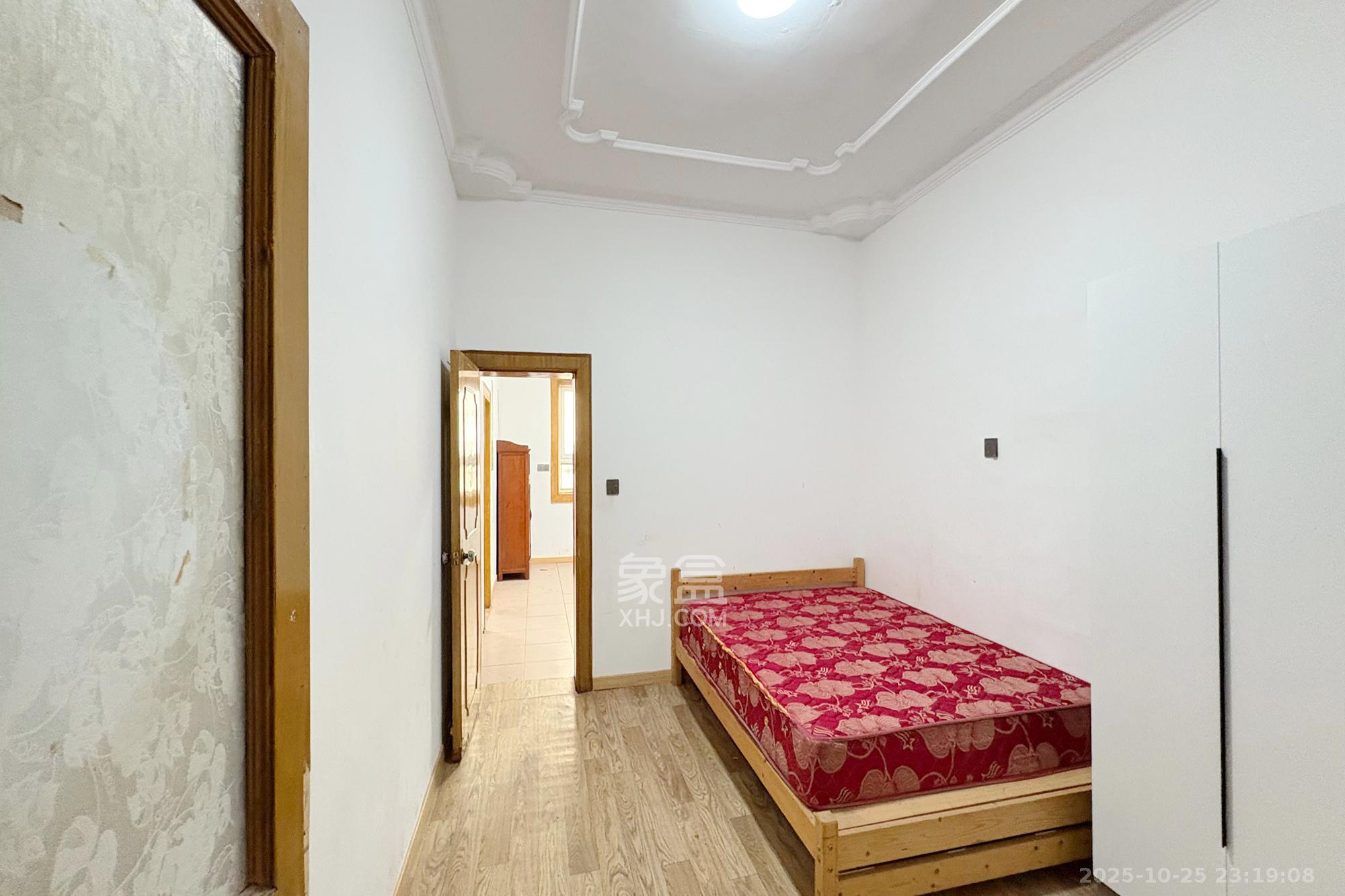 省文化厅宿舍(文物局)/湖南省书法院  3室1厅1卫    98.0万 省文化厅宿舍(文物局)/湖南省书法院  3室1厅1卫    98.0万其他