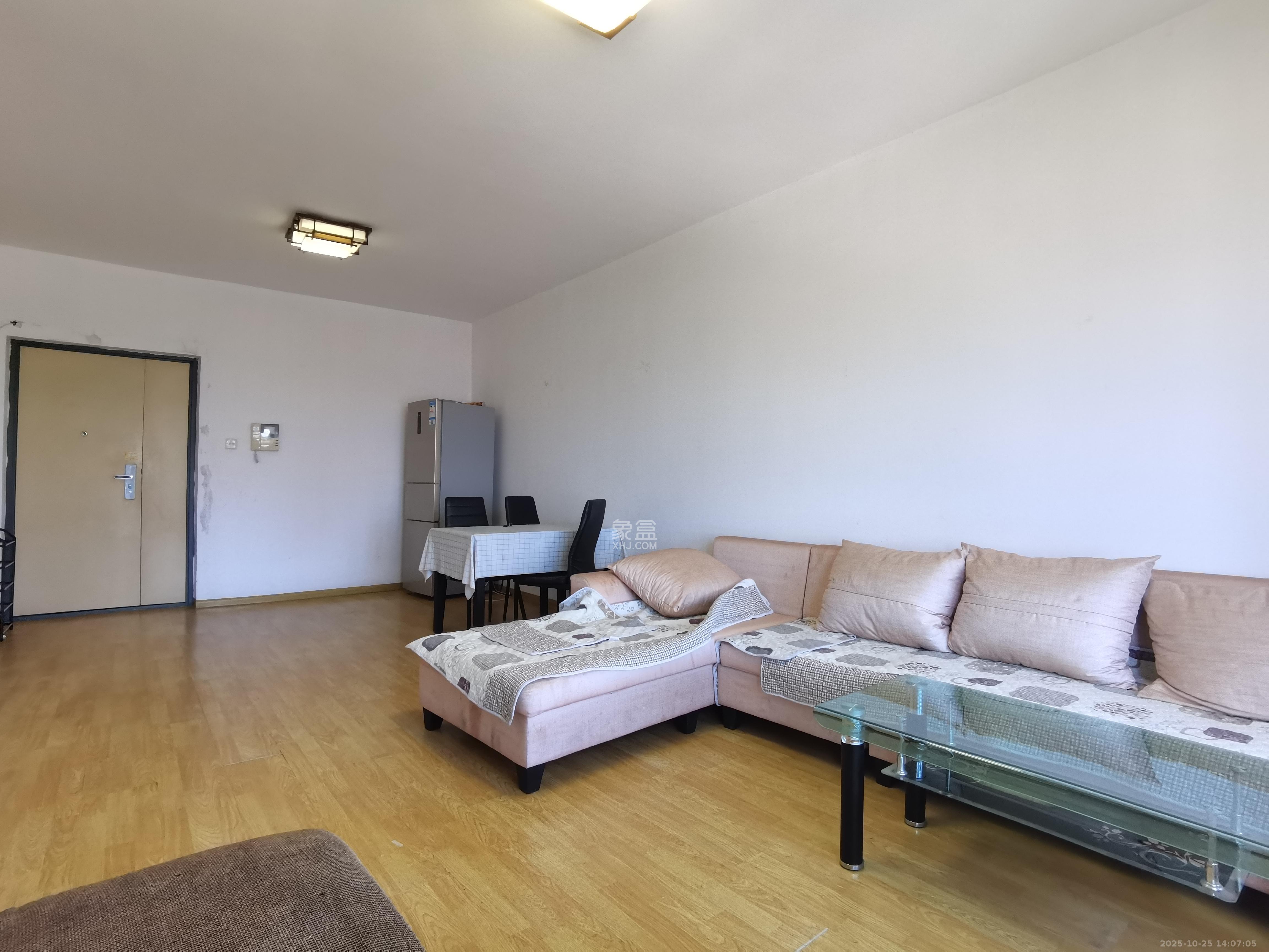 三重星都心  2室1厅1卫    1900.0元/月室内图