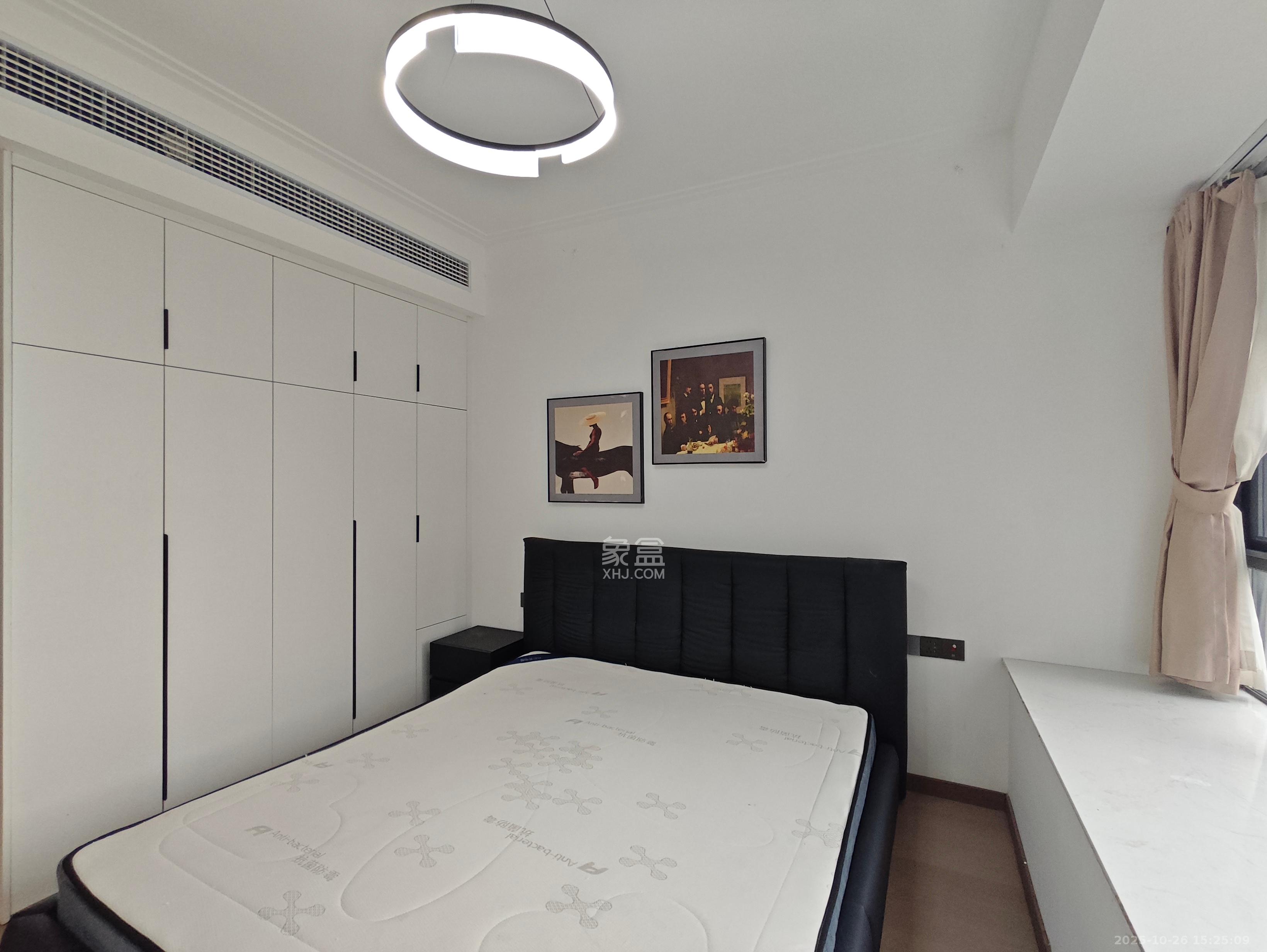 绿地V岛  3室2厅2卫    4000.0元/月 绿地V岛  3室2厅2卫    4000.0元/月室内图