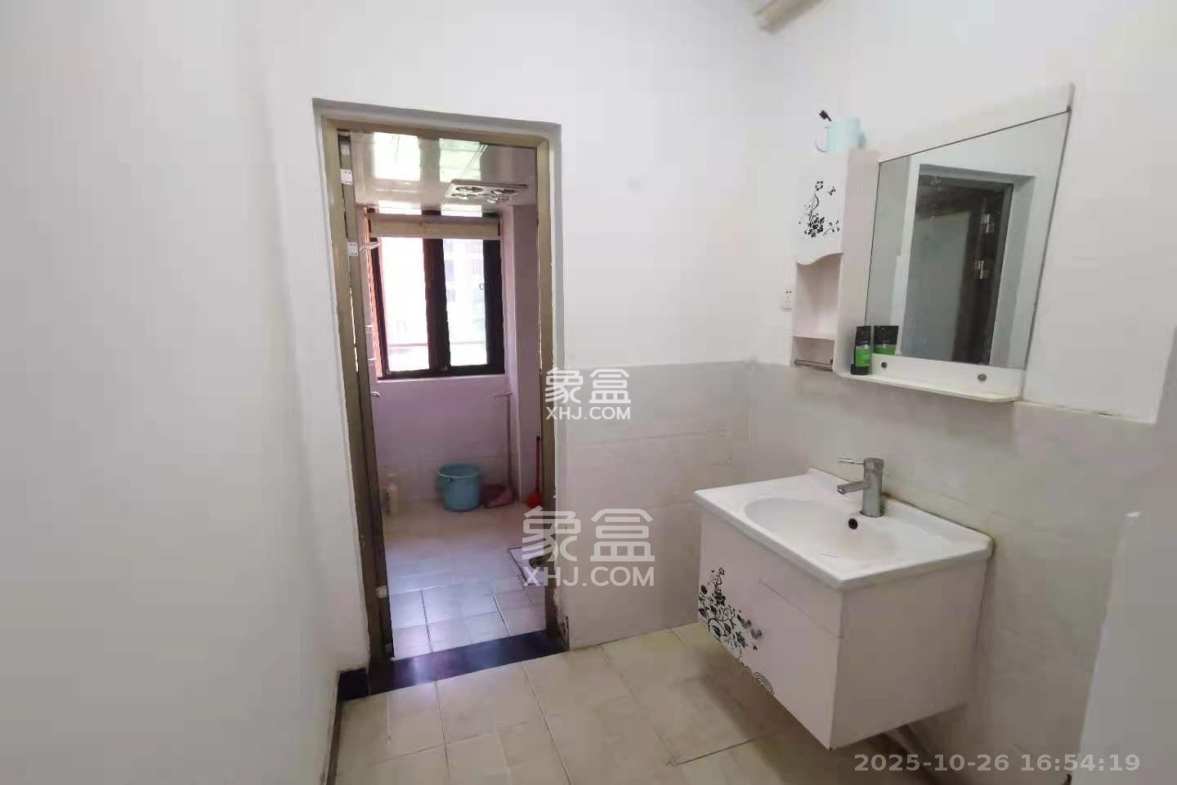 鑫远和城(一、二期) 3室2厅2卫 2400.0元/月 鑫远和城(一、二期) 3室2厅2卫 2400.0元/月室内图