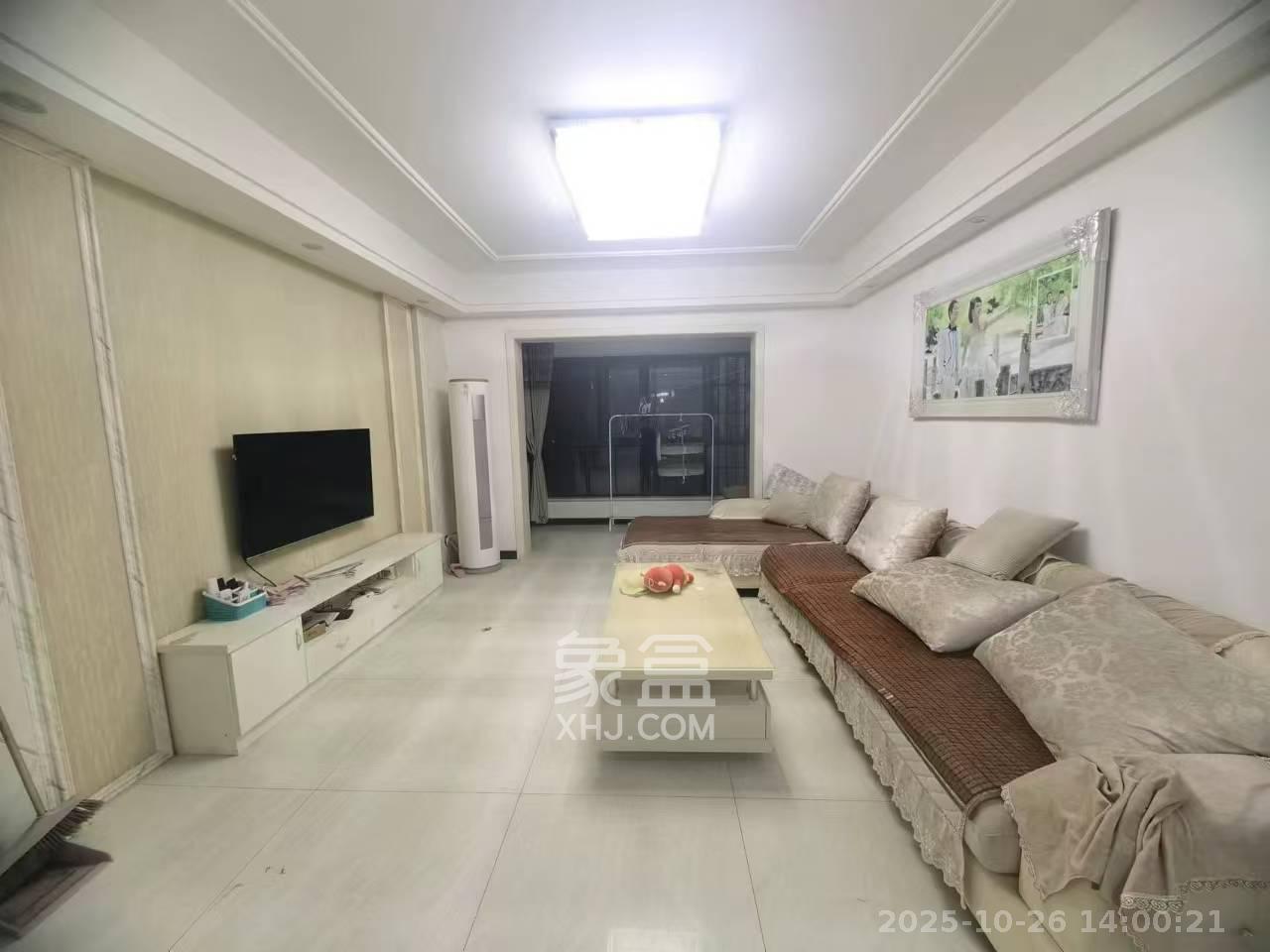 天麓尚层 4室2厅2卫 2800.0元/月 天麓尚层 4室2厅2卫 2800.0元/月室内图