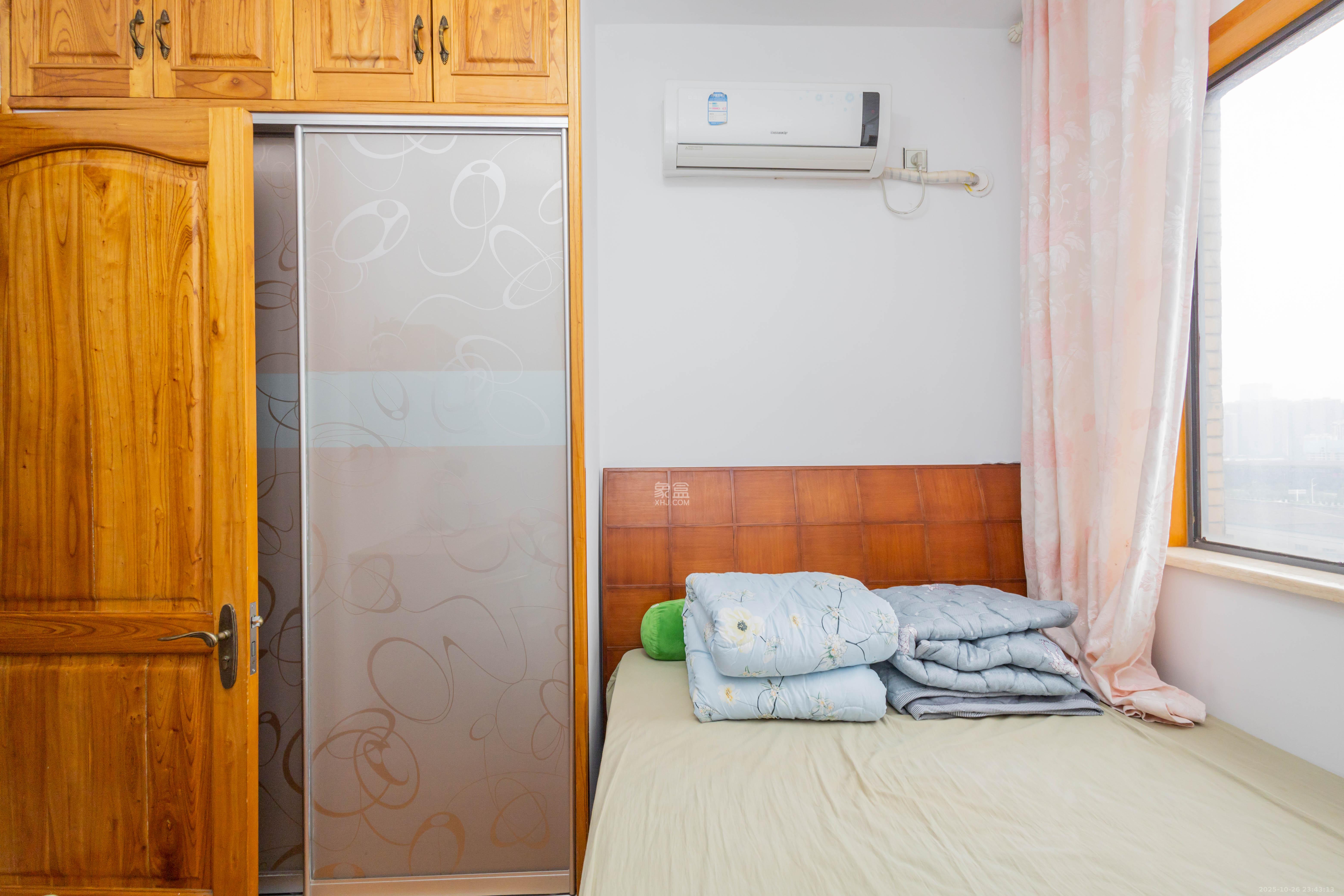 中国铁建国际城一期  3室2厅1卫    49.0万卧室