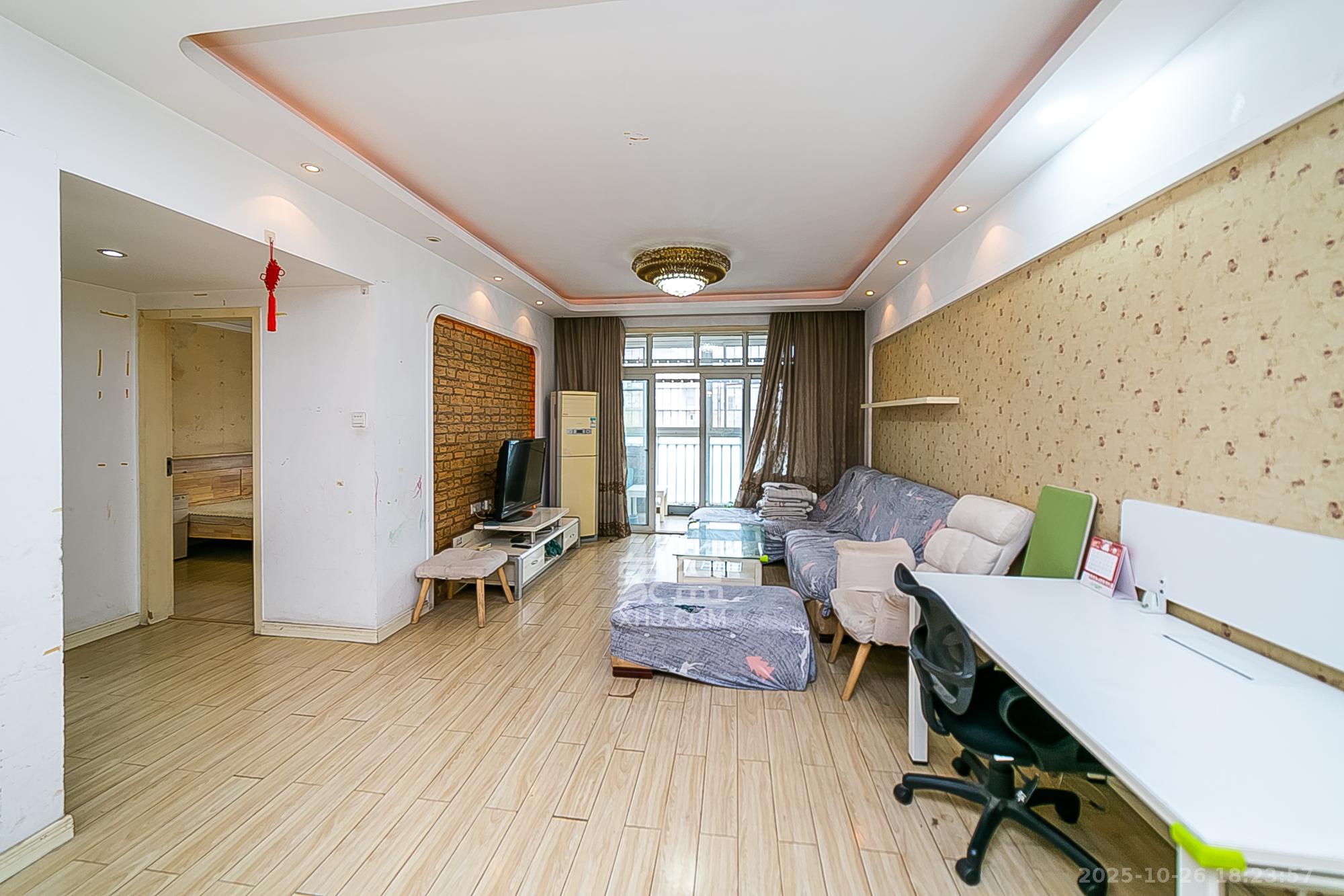 金碧文华  2室2厅1卫    58.0万