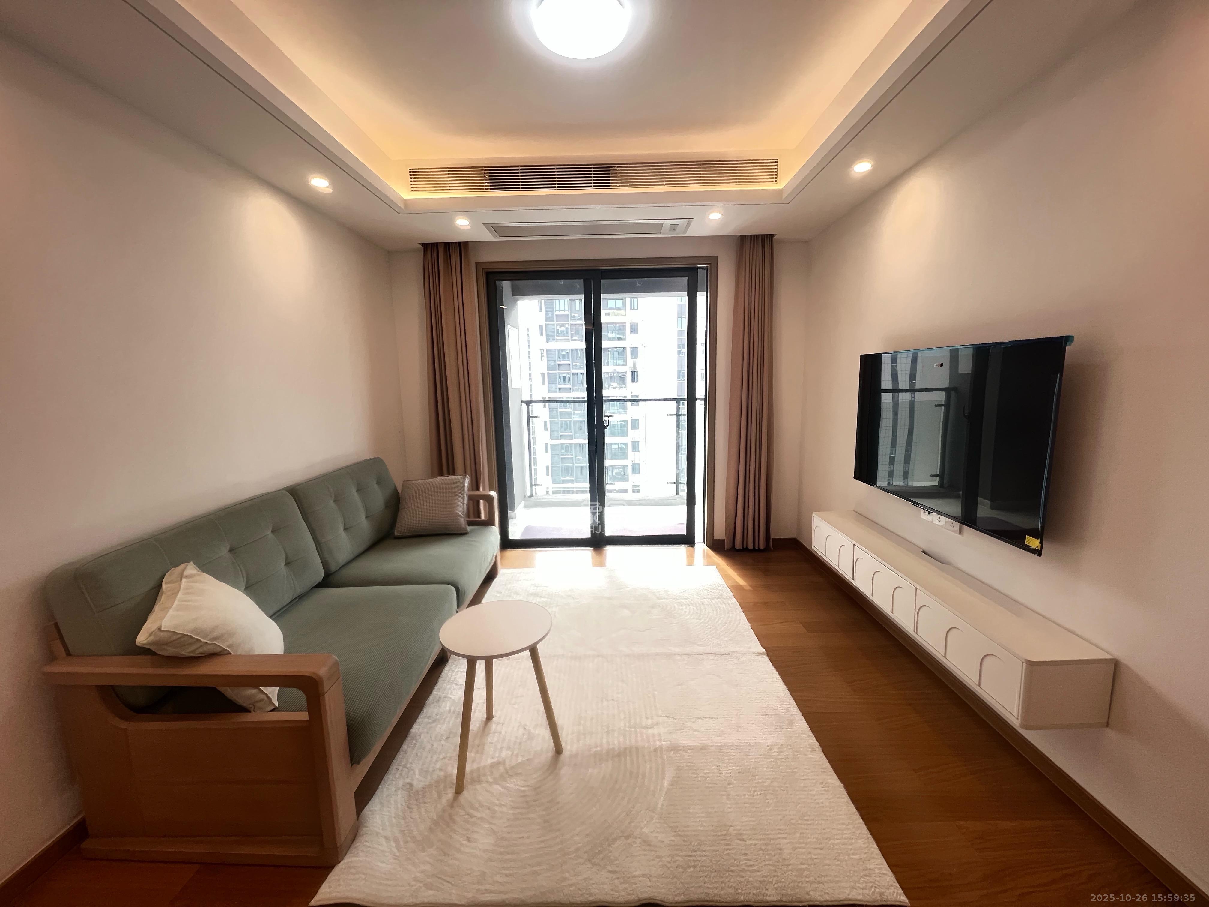 清控湖山雅居南区  3室2厅2卫    2600.0元/月室内图