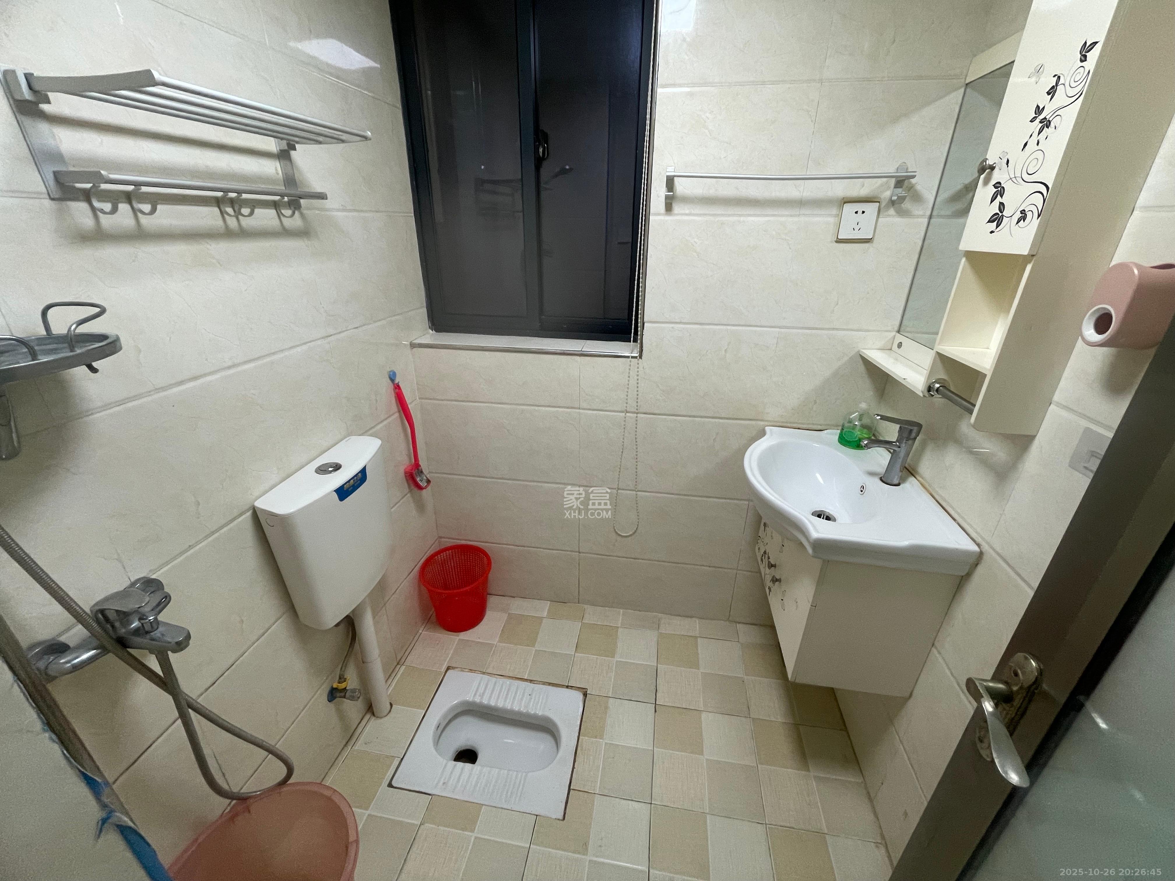 圭塘三小区  2室2厅1卫    2400.0元/月室内图