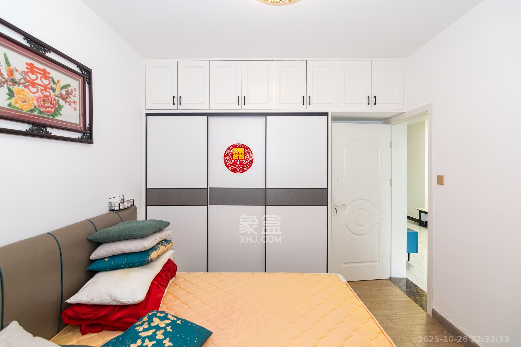 金地三千府(金地湖山樾、金地自在城)  3室2厅1卫    60.0万 金地三千府(金地湖山樾、金地自在城)  3室2厅1卫    60.0万卧室